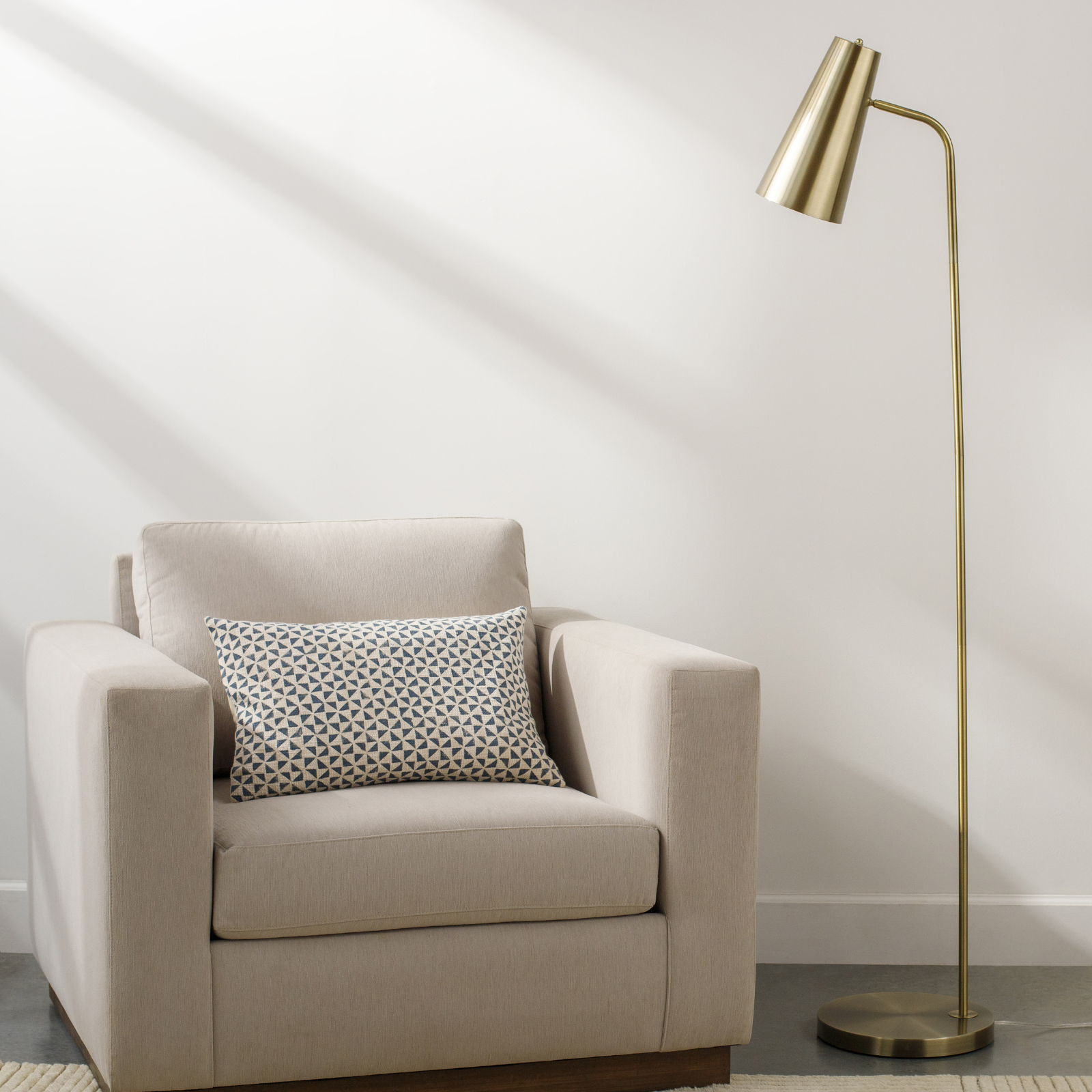 Tanner Floor Lamp LIGHTING - floor lamp Surya