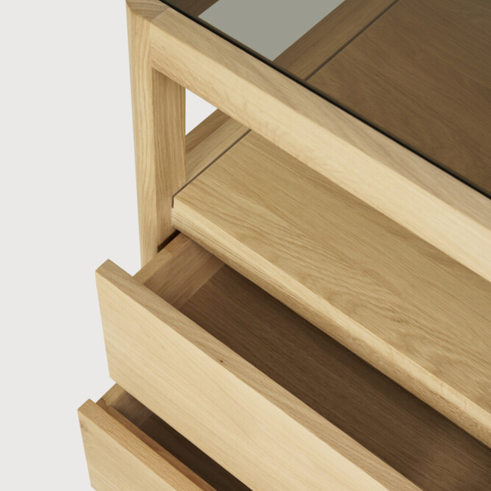 Spindle Dresser 16 - FURNITURE - dresser Ethnicraft