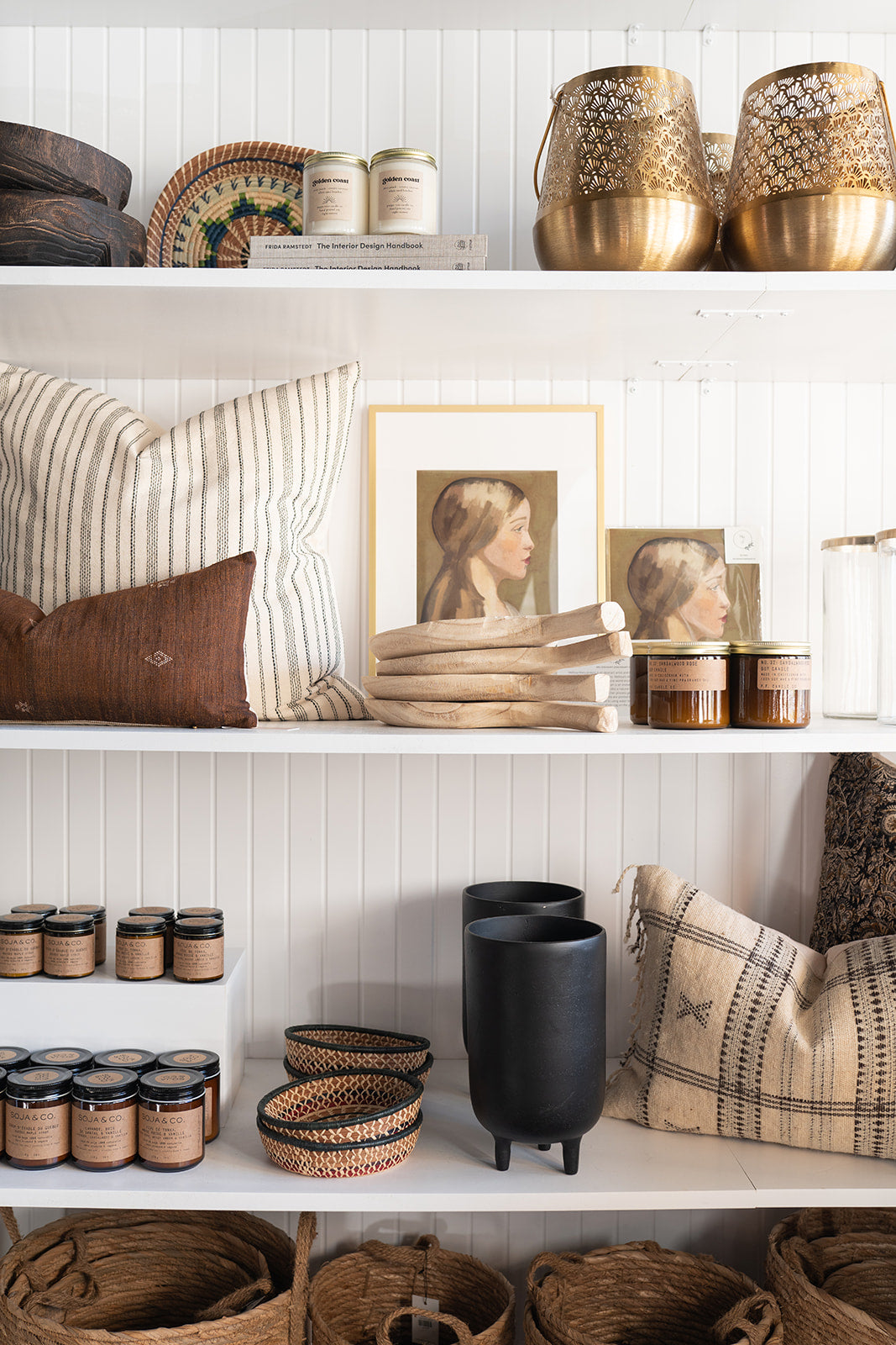 rug & weave retail storefront Guelph Ontario furniture and home decor store