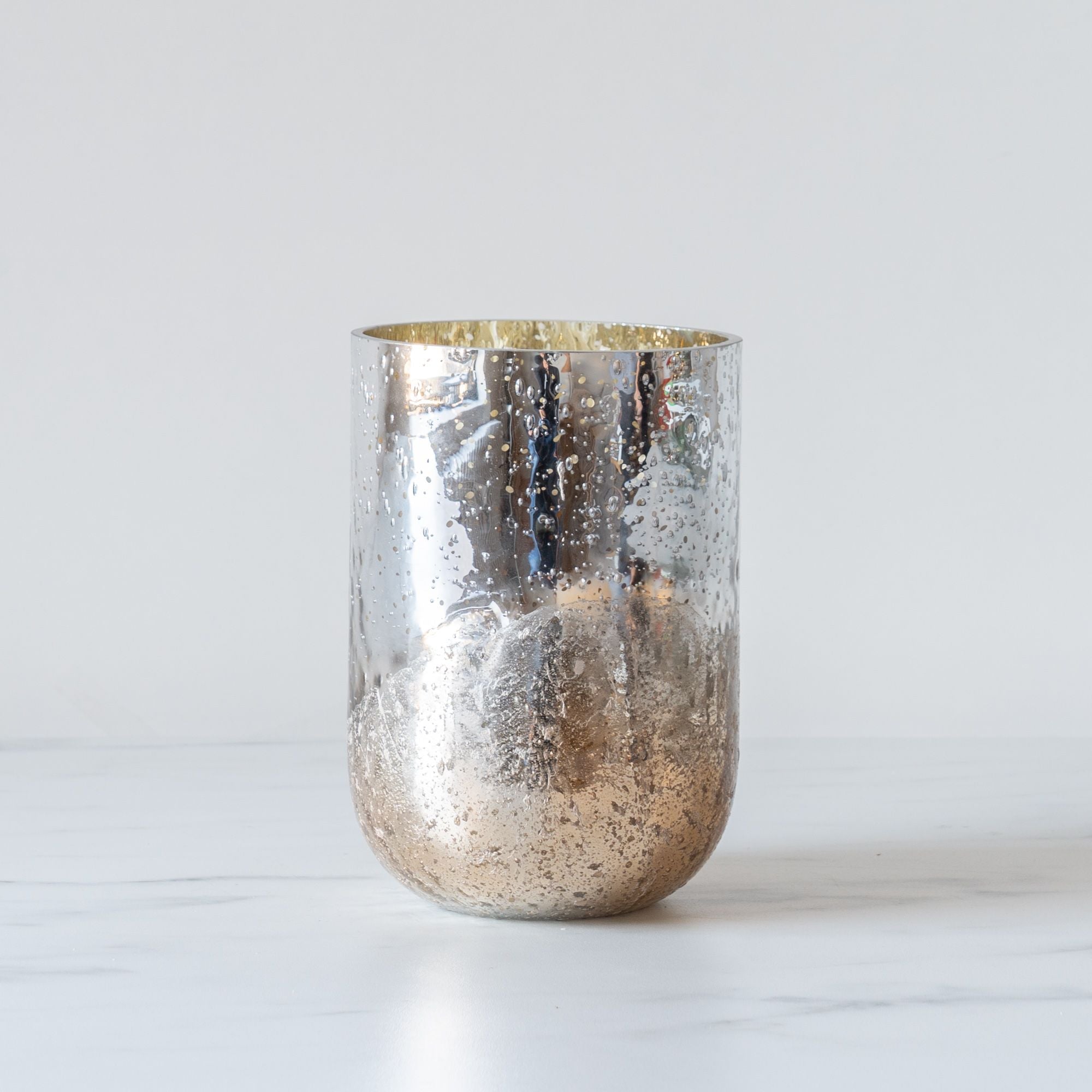 Metallic Finish Candle - Winter White CHRISTMAS 2025 Illume (DYA) Large