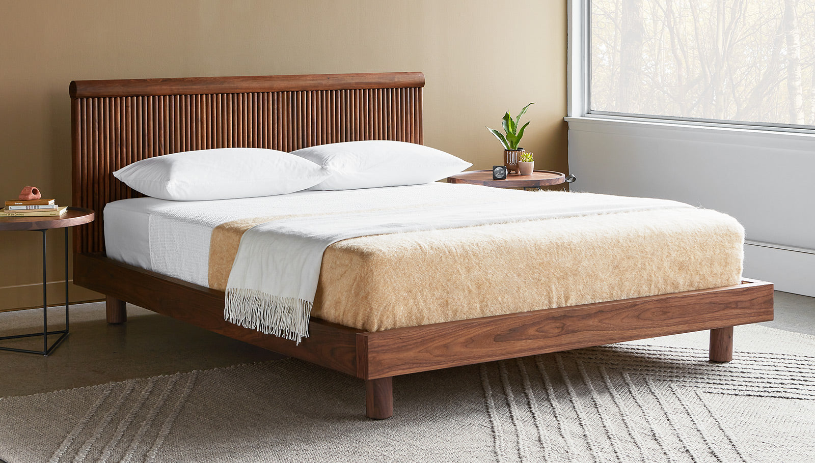 Gus* Odeon Bed 13 - FURNITURE - bed Gus