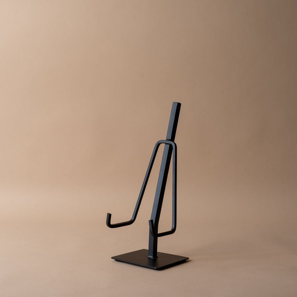 Double Arm Black Iron Easel - Rug & Weave