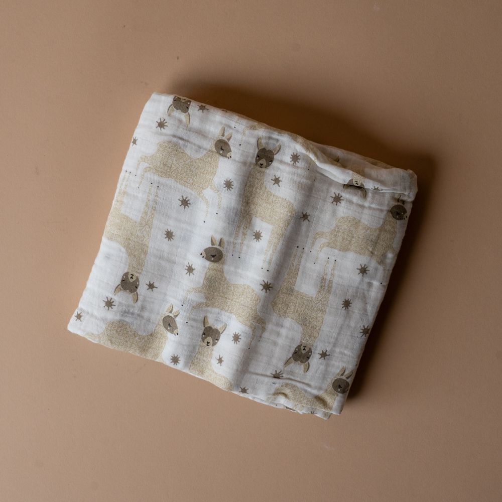 Llama Muslin Swaddle FINNBIRD - swaddle Lulujo (Faire)
