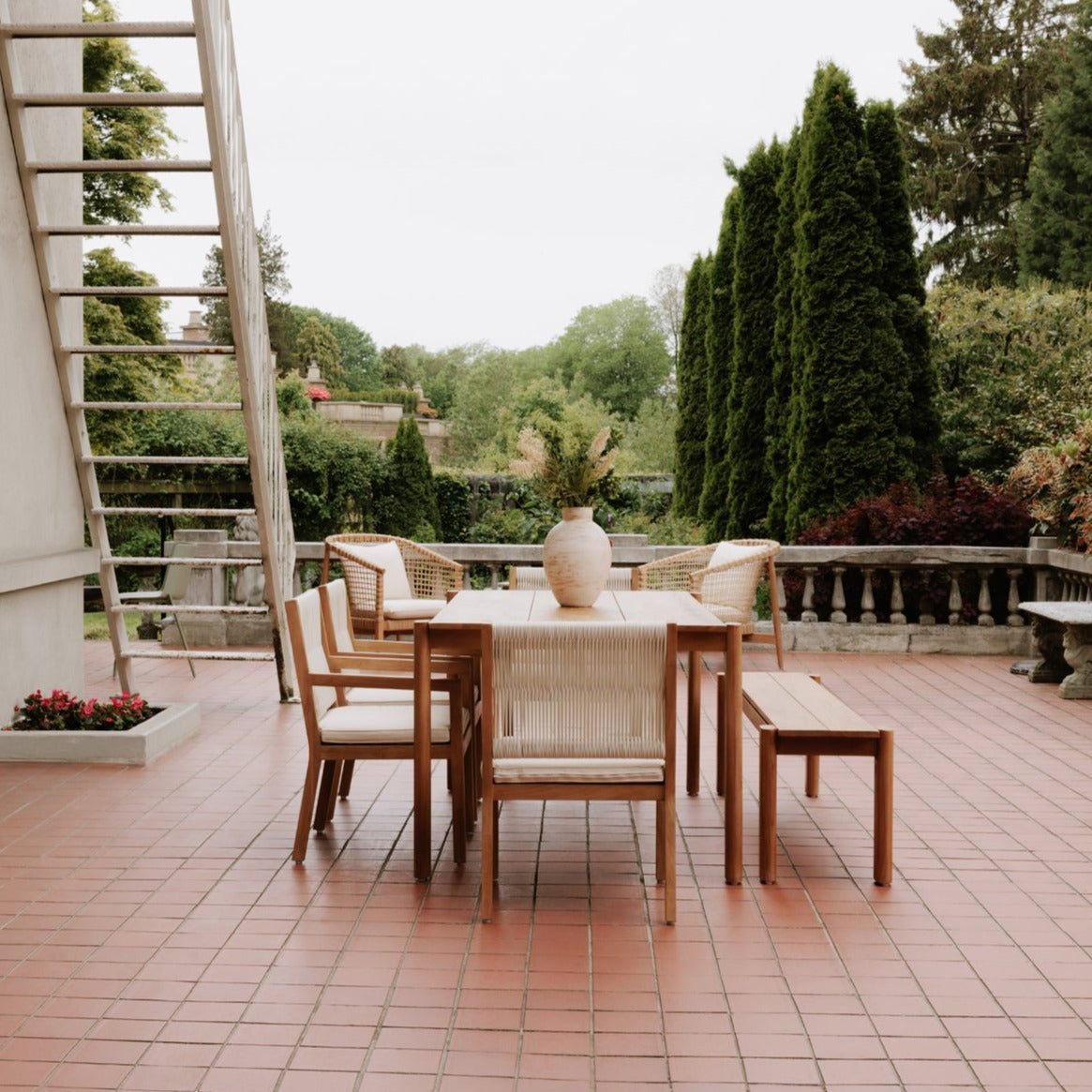 Luca Outdoor Dining Chair 20 - FURNITURE - outdoor Moe's Furniture