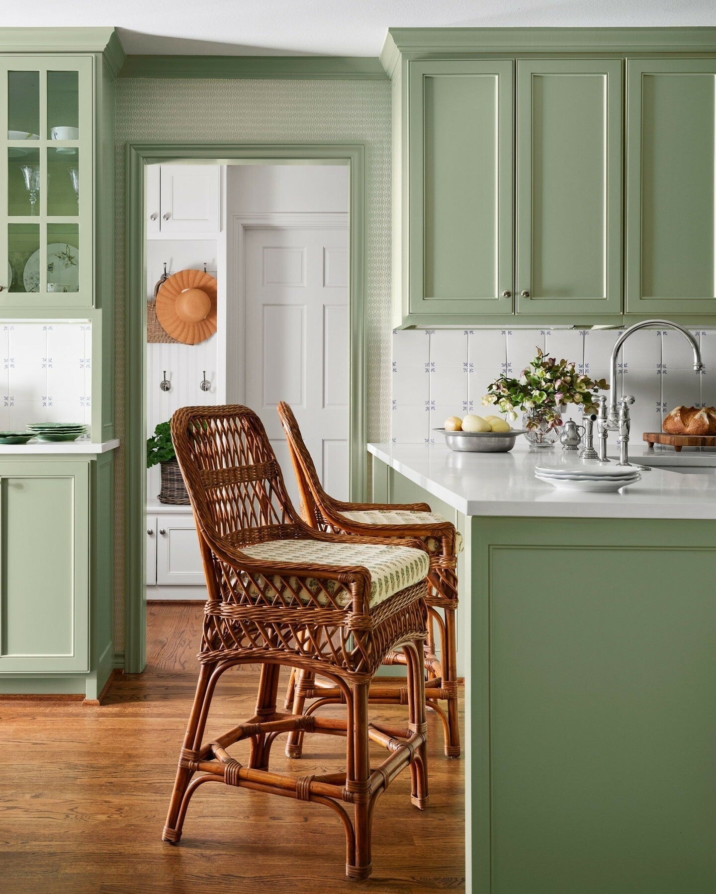 Farrow & Ball Cooking Apple Green No. 32 PAINT - Farrow & Ball Farrow & Ball