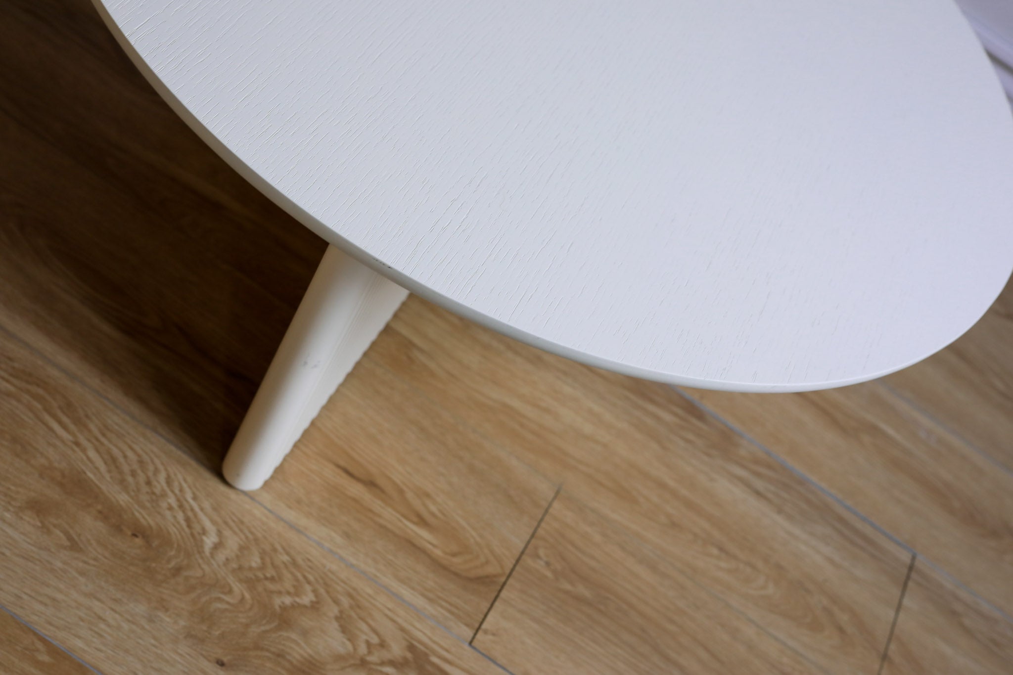 Gus* Modern Odeon Coffee Table - Pearl 4 - b - FURNITURE - coffee table - round Gus