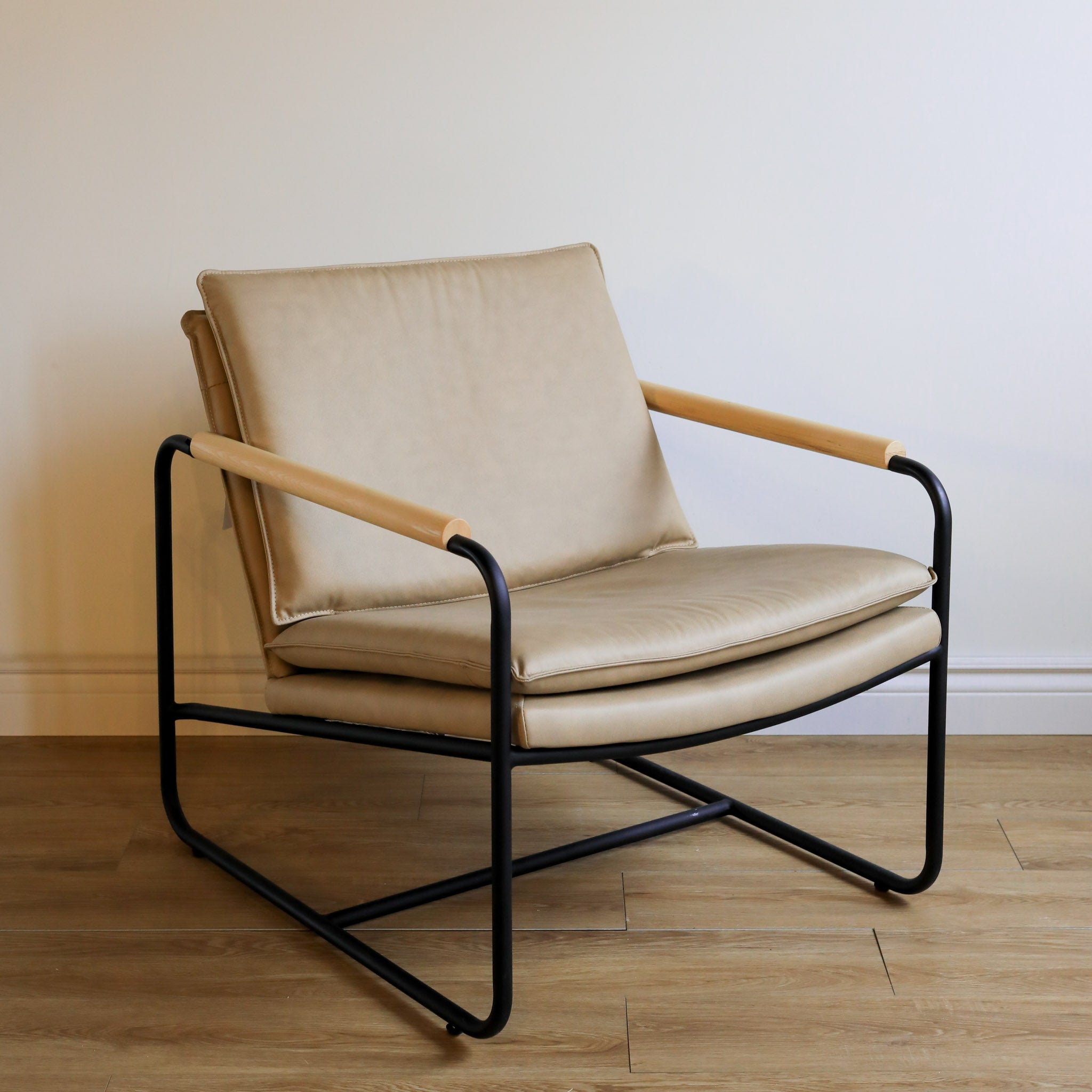 Gus* Modern Kelso Chair 3 - FURNITURE - chair Gus