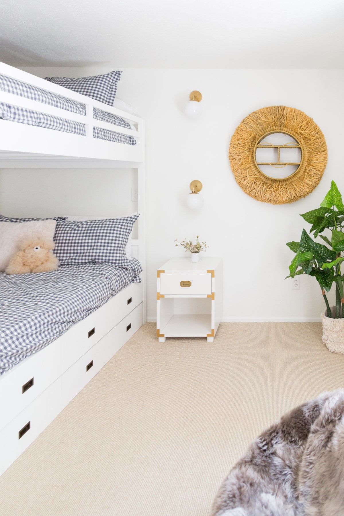 Stella Wall Sconce LIGHTING - sconce Hudson Valley Lighting