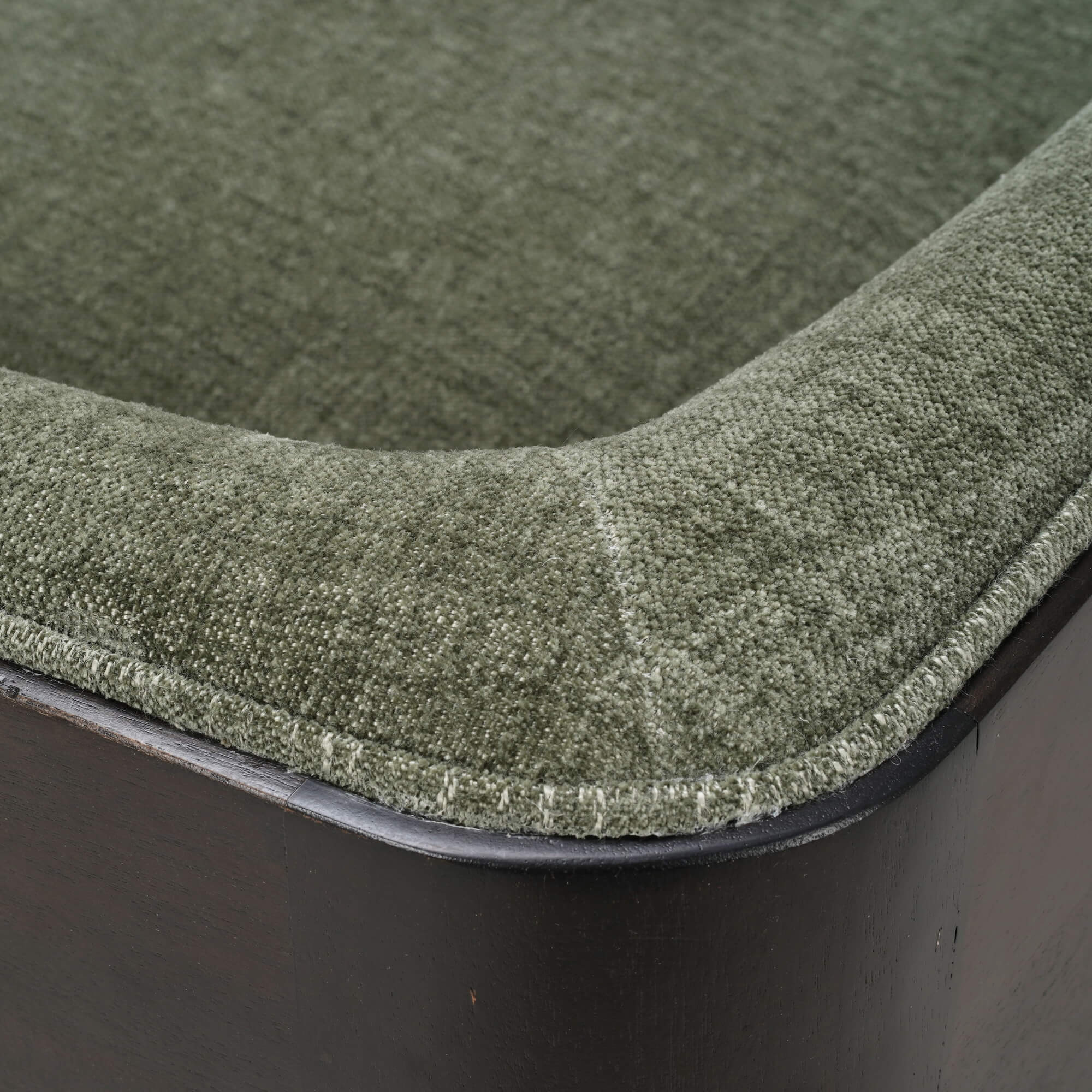 Vannes Bench FURNITURE - bench Bramble