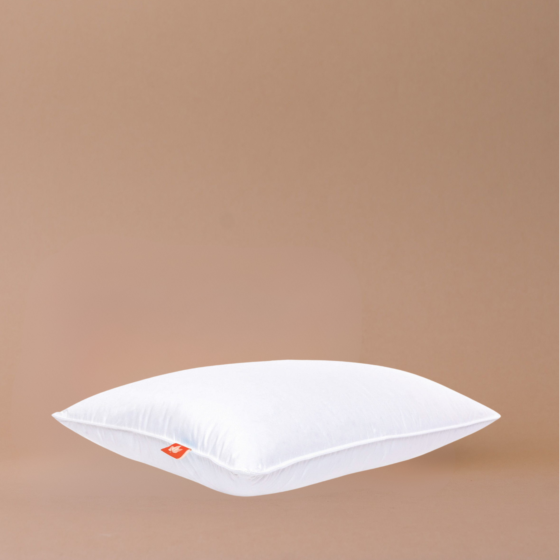 625 Loft White Down Pillow Pillow Canadian Down & Feather Company