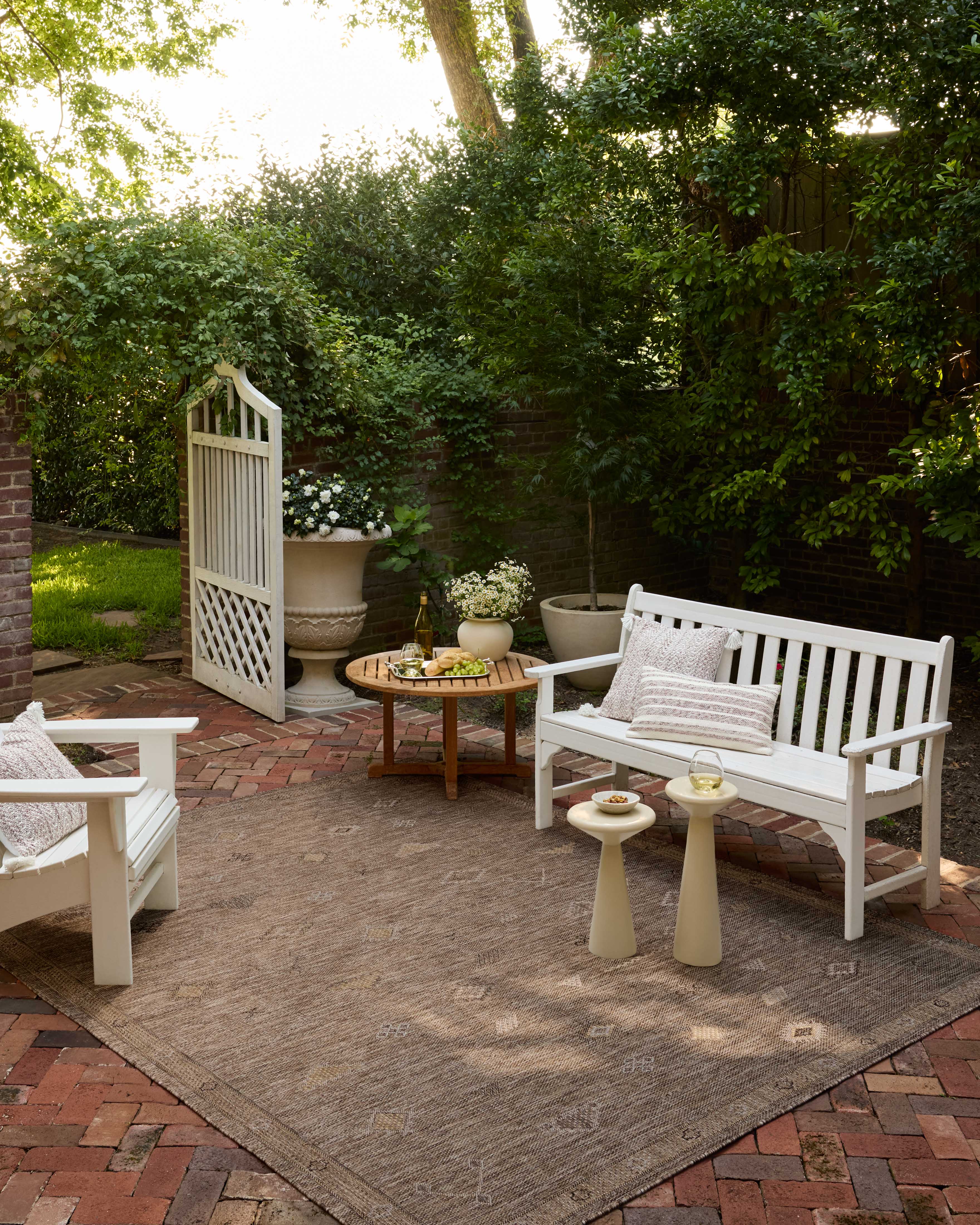 Loloi Birch Natural / Sand Indoor/Outdoor Rug Loloi