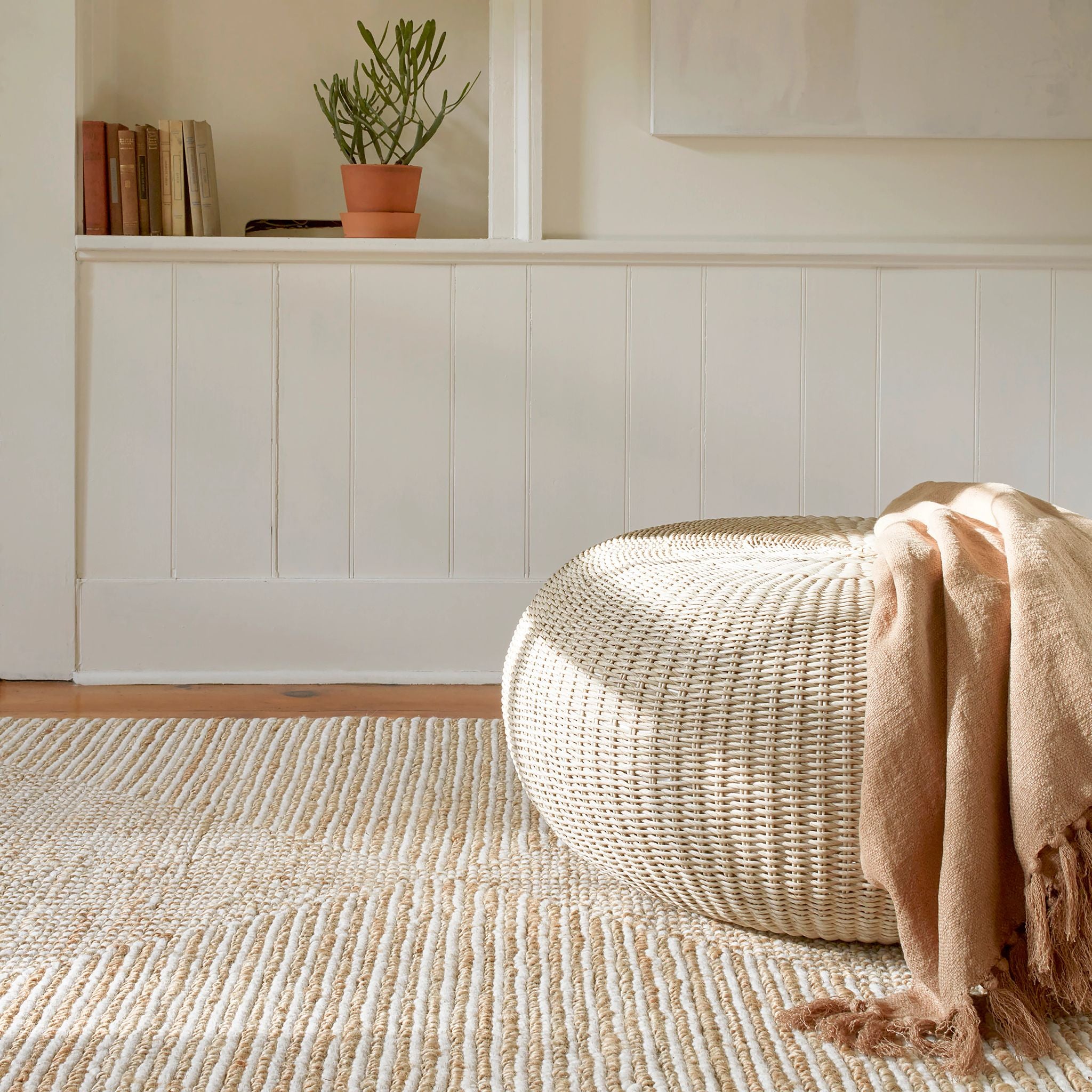 Kelan Handwoven Jute Rug RUGS - jute Dash & Albert
