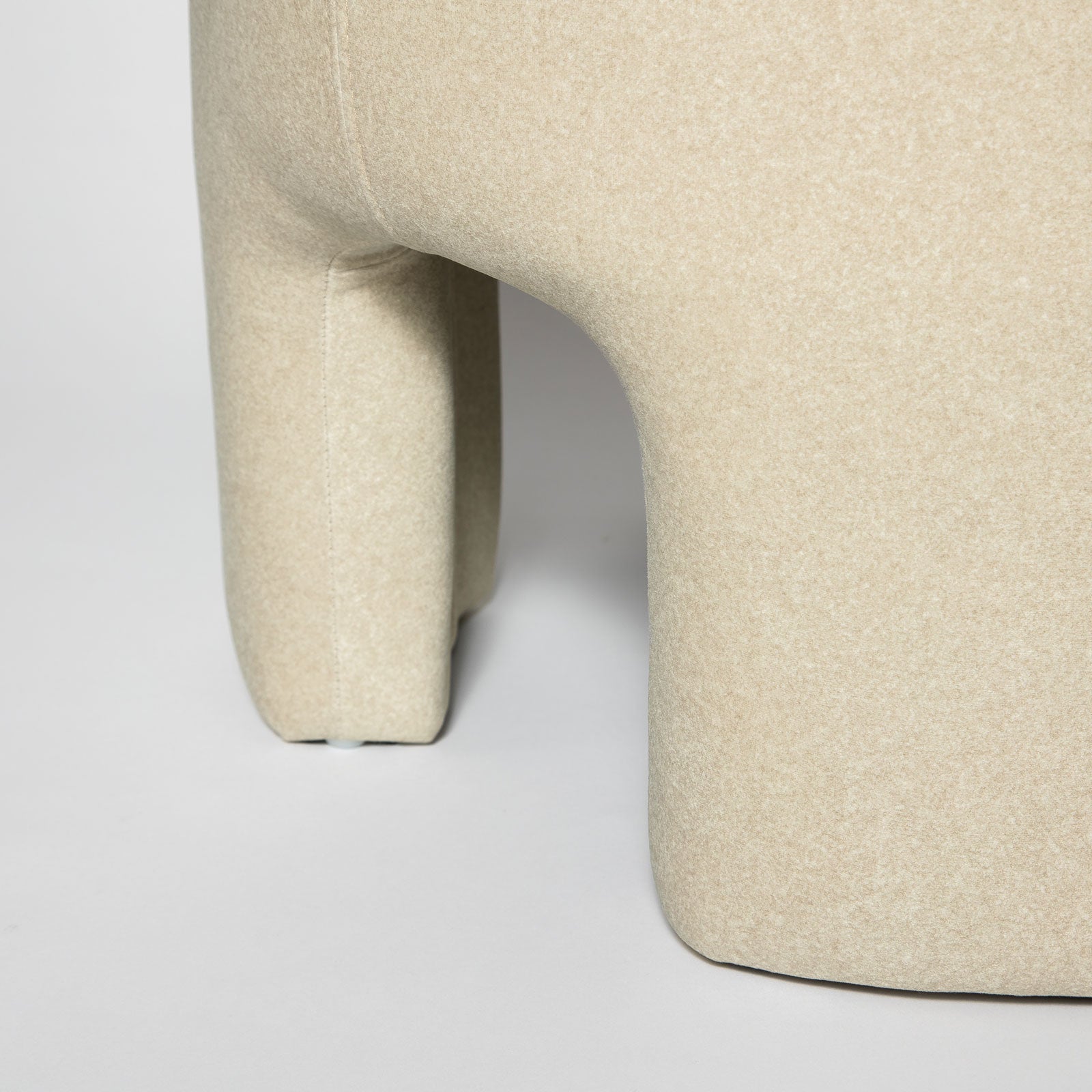 Ginny Ottoman FURNITURE - ottomans Style In Form