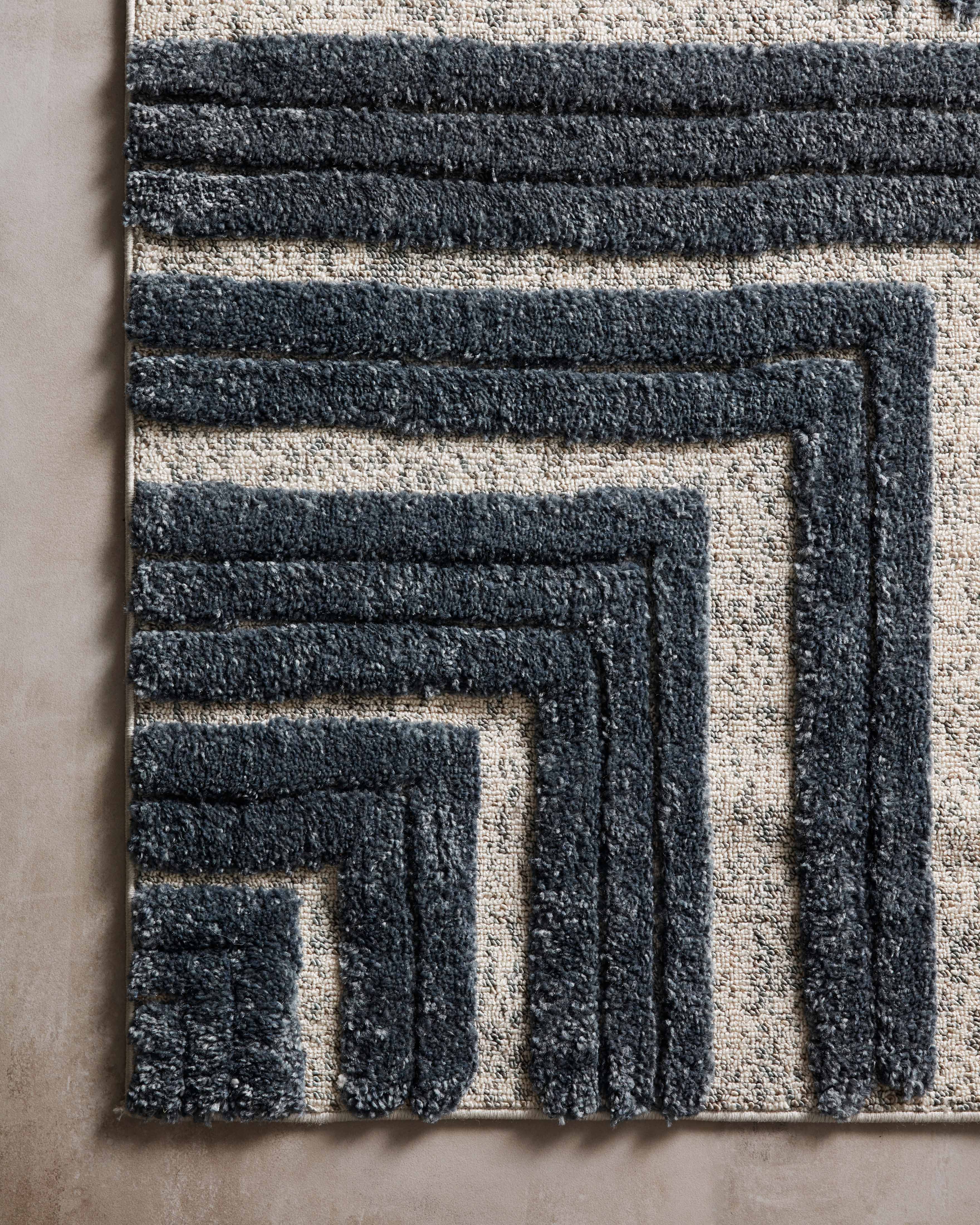 Loloi Hagen Blue / White Rug Loloi