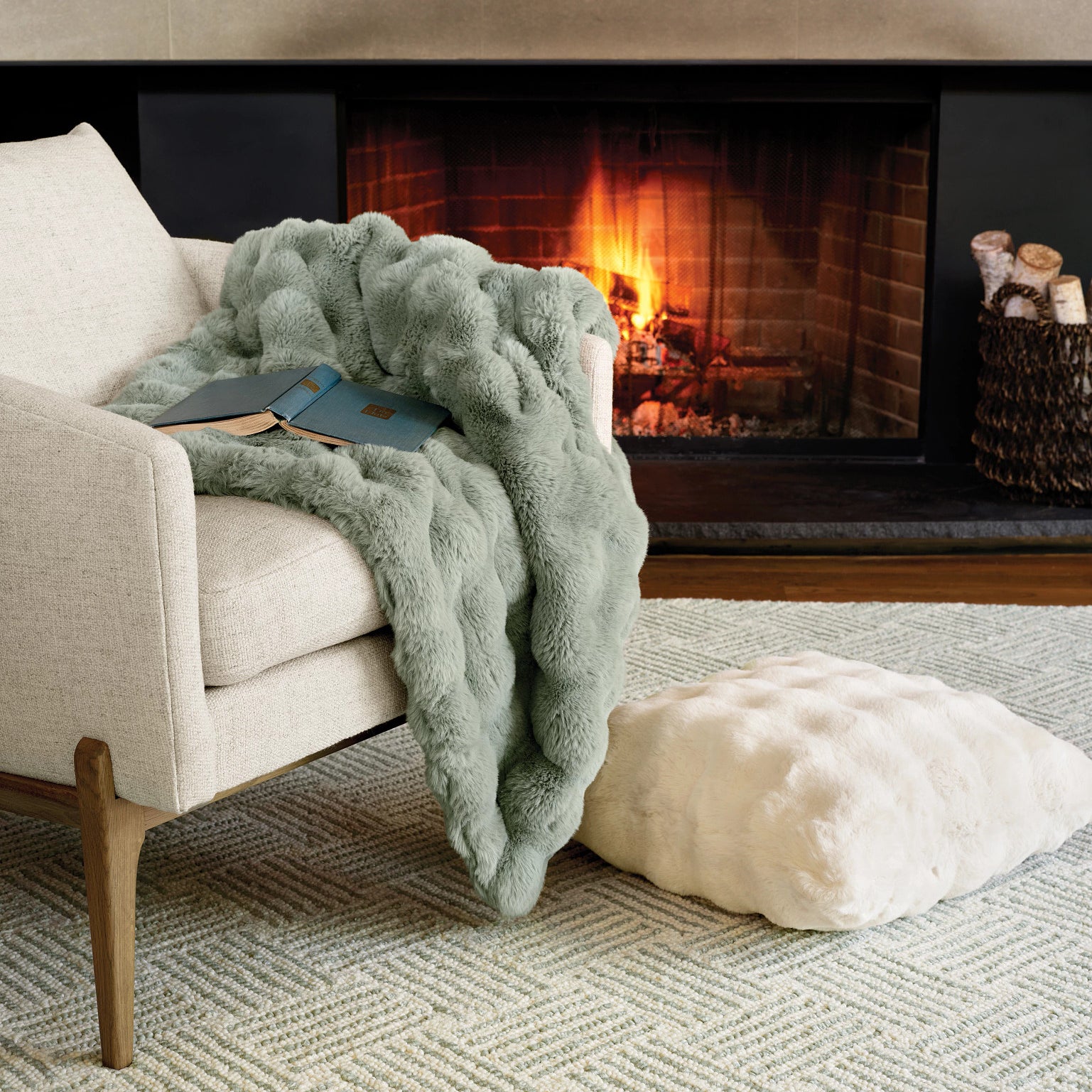 Layers Hand Hooked Wool Rug RUGS-wool Dash & Albert