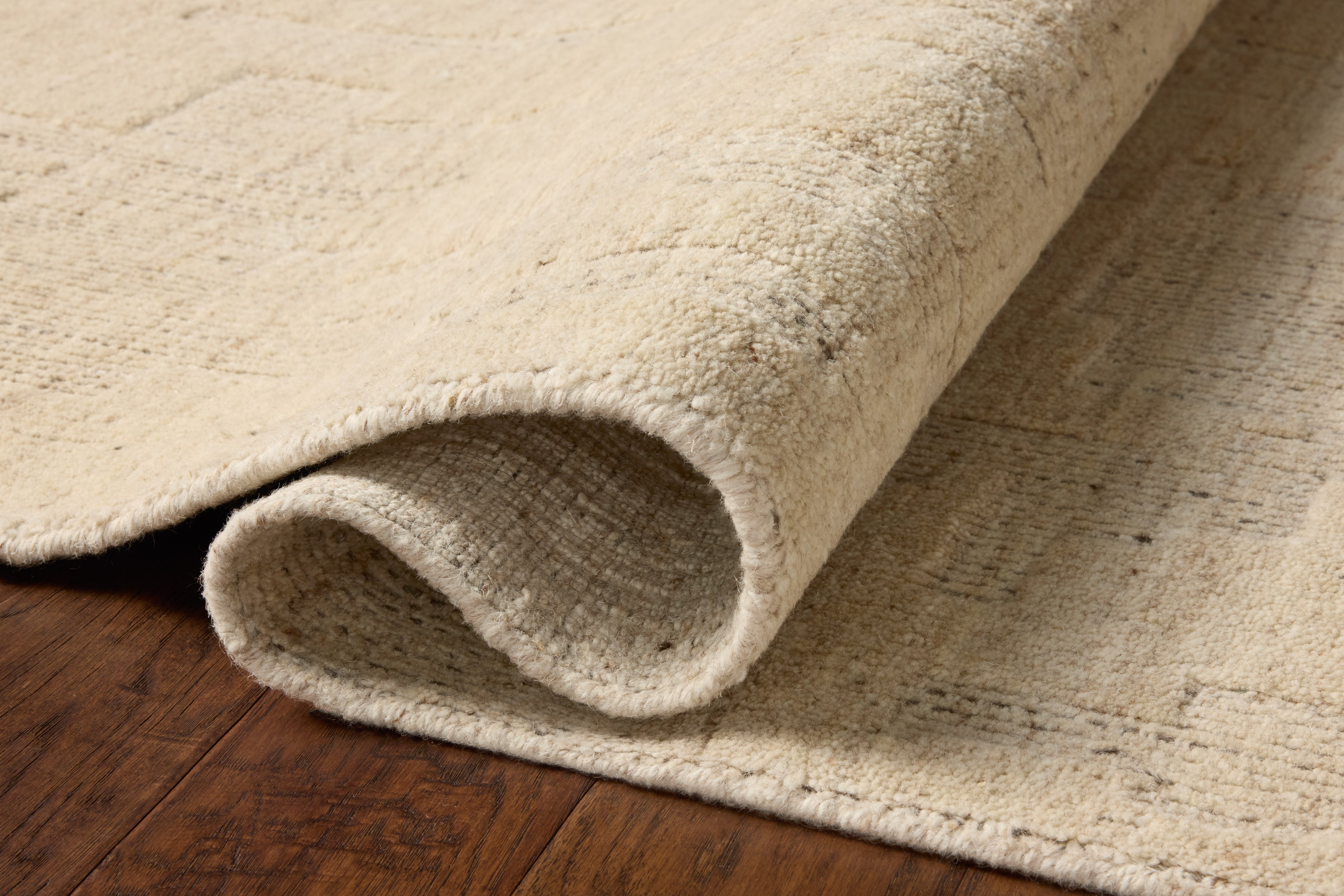 In-house sample - Loloi Maren Collection DESIGN - Rug Sample Loloi Camel