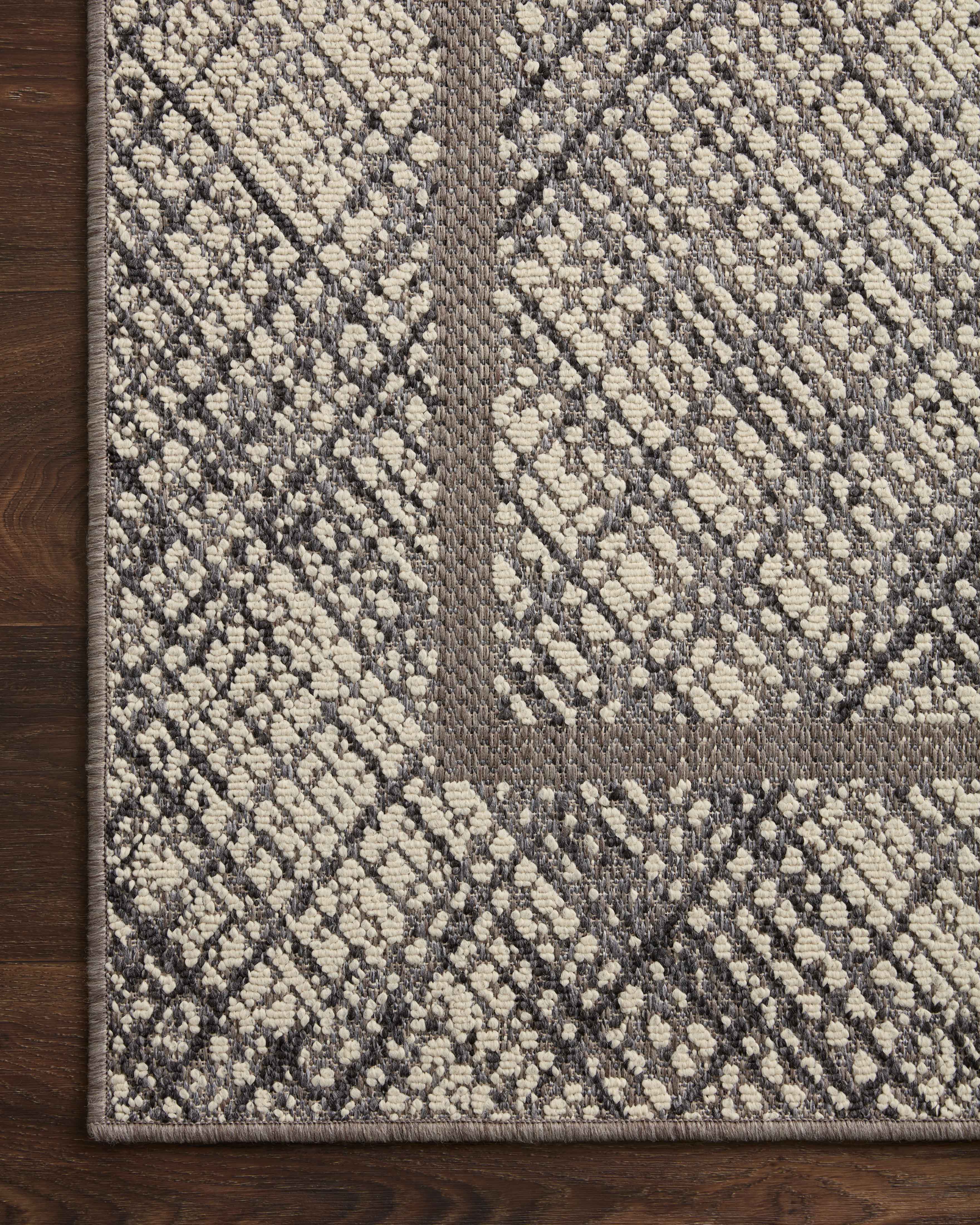 Loloi Rainier Ivory / Charcoal Rug Loloi