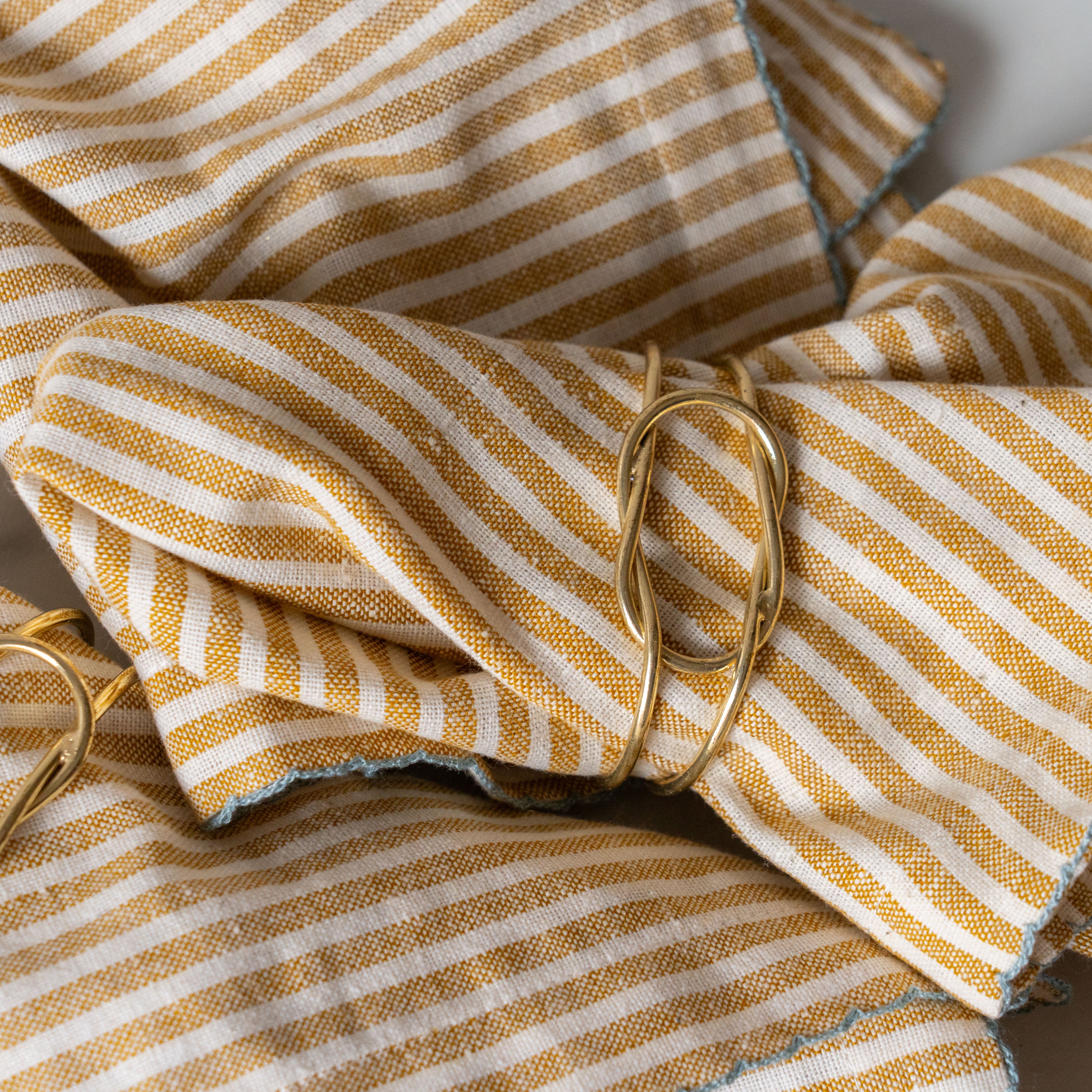 Twisted Knot Napkin Ring napkin ring Creative Co-op (DYA)