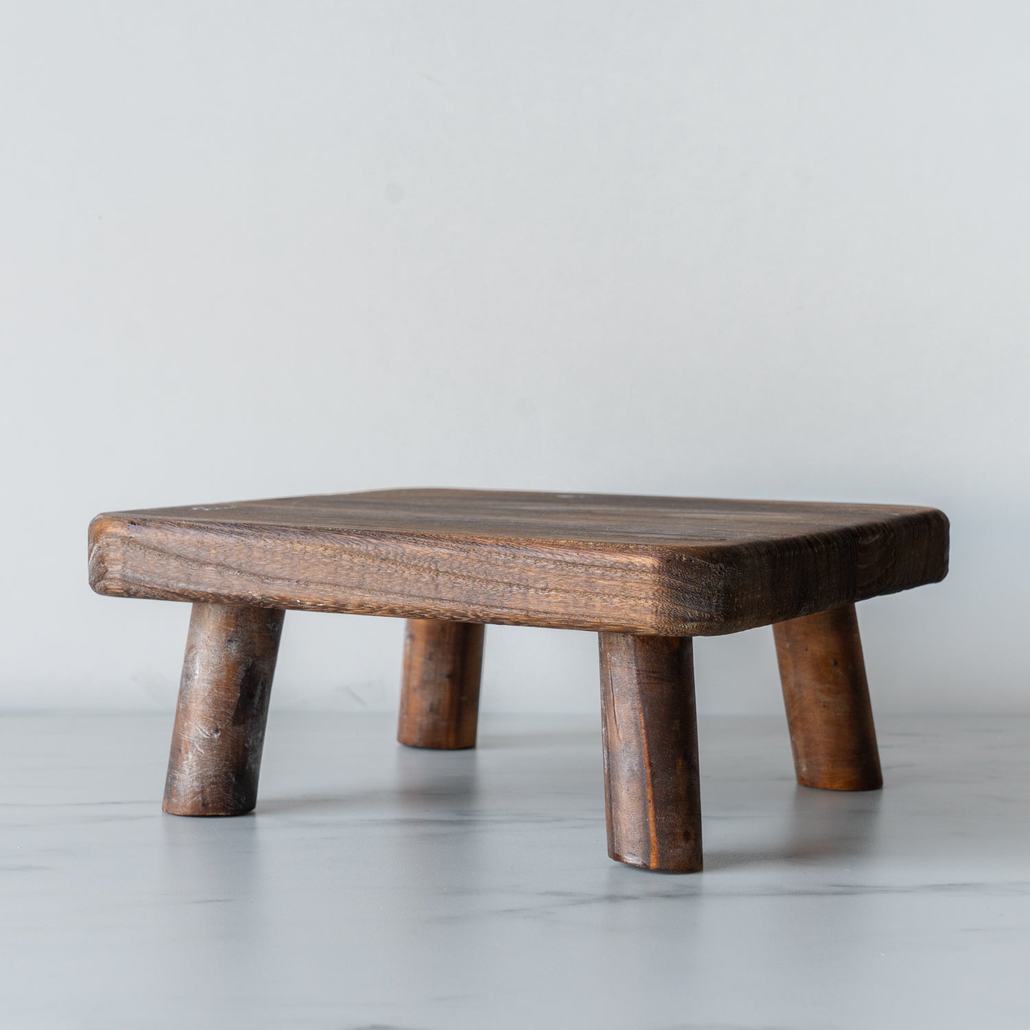 Riser Rug Wood Square Riser – Rug and Weave