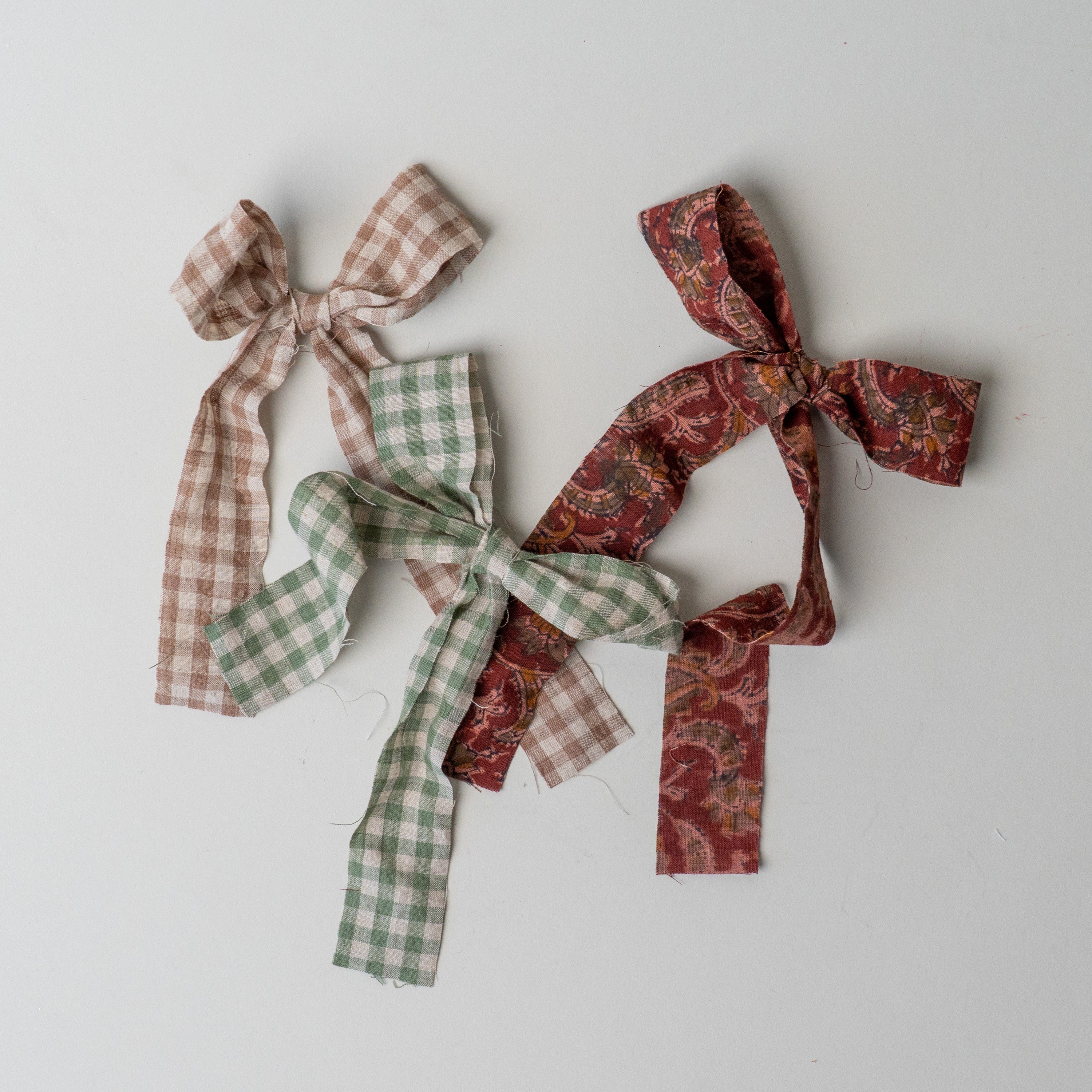 Bows for Charity - set of 24 CHRISTMAS 2026 Rug and Weave Muted & Merry