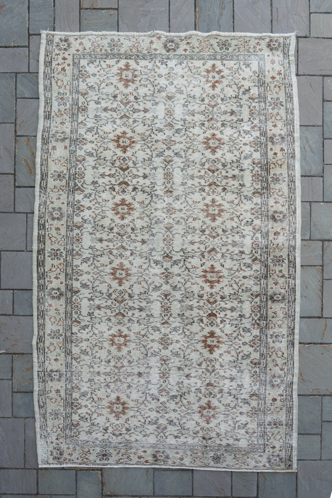 5'1" x 8'4" Vintage Oushak Rug RUGS - vintage Rug & Weave Rugs