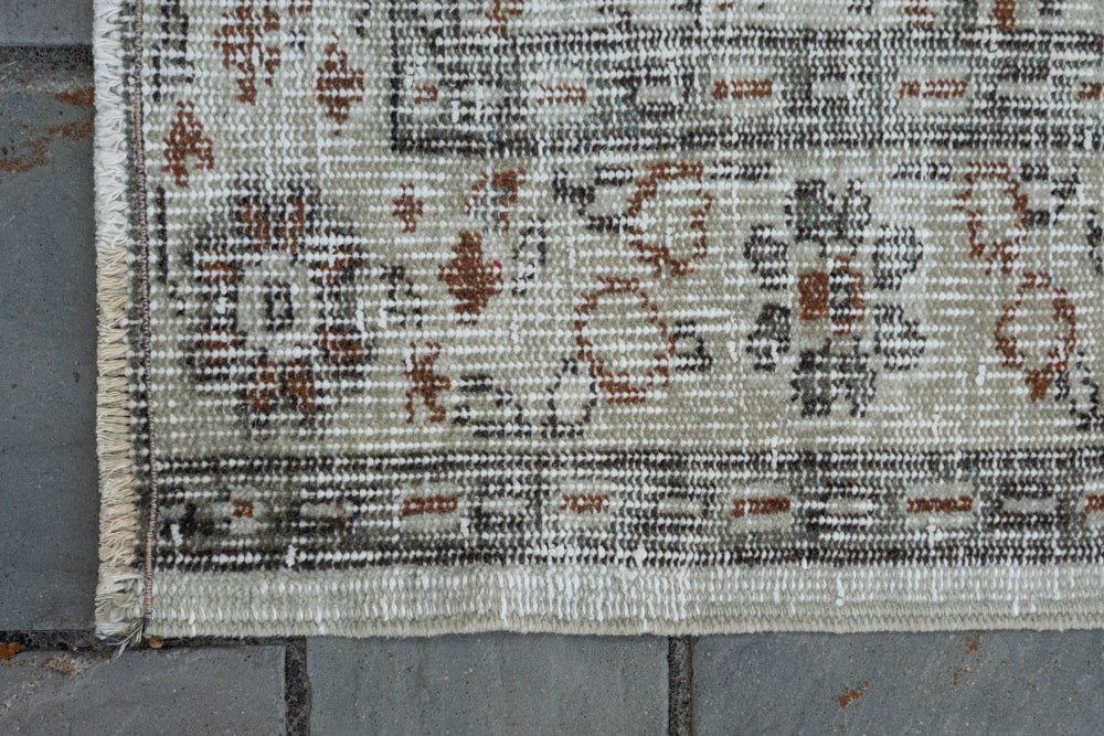 5'1" x 8'4" Vintage Oushak Rug RUGS - vintage Rug & Weave Rugs