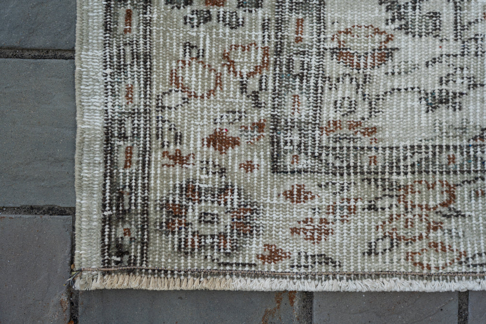 5'1" x 8'4" Vintage Oushak Rug RUGS - vintage Rug & Weave Rugs