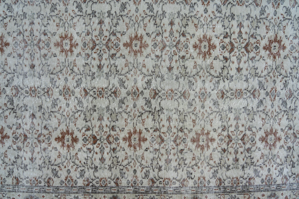 5'1" x 8'4" Vintage Oushak Rug RUGS - vintage Rug & Weave Rugs