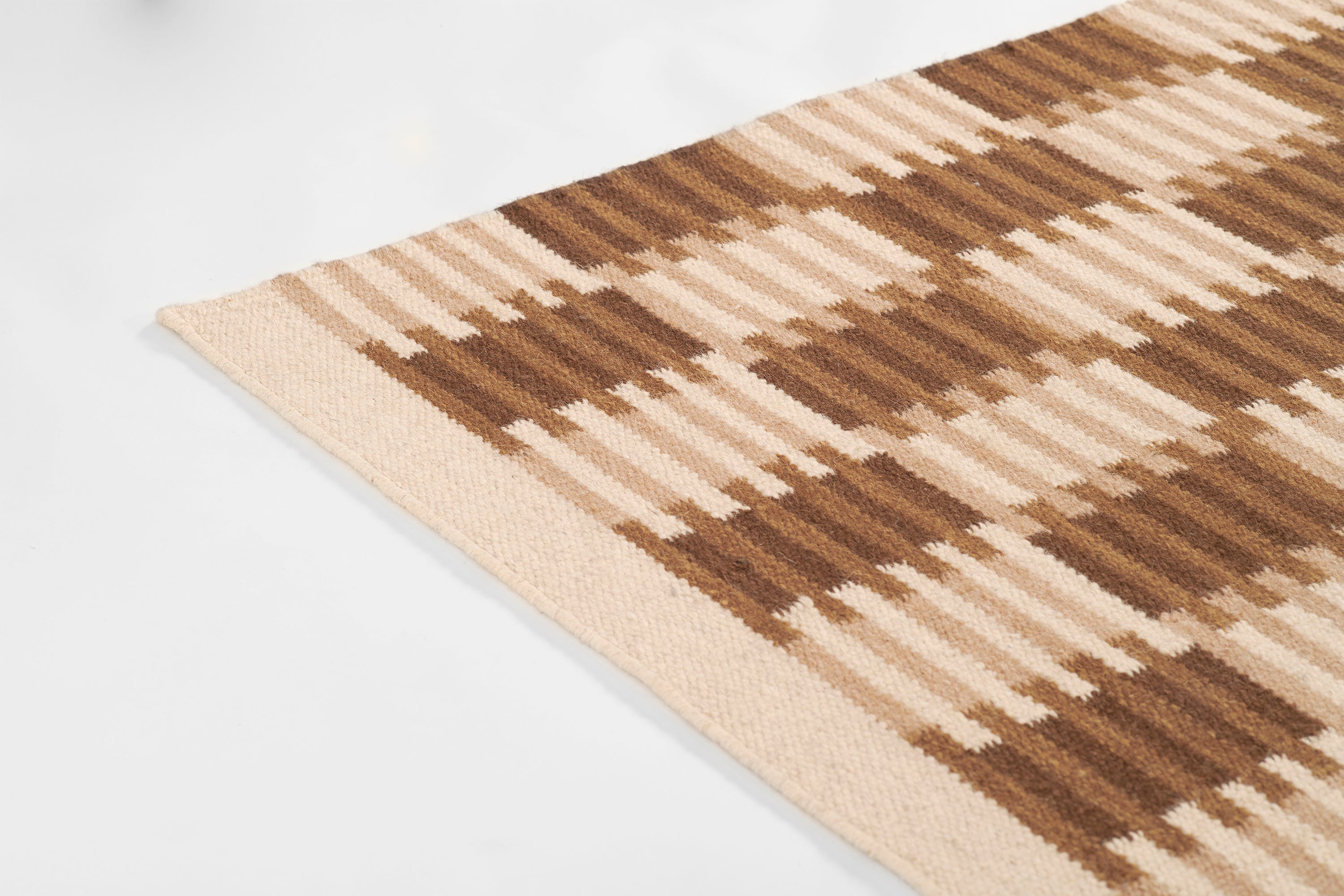 Santi Checkered Hand Woven Rug RUGS - wool Momeni