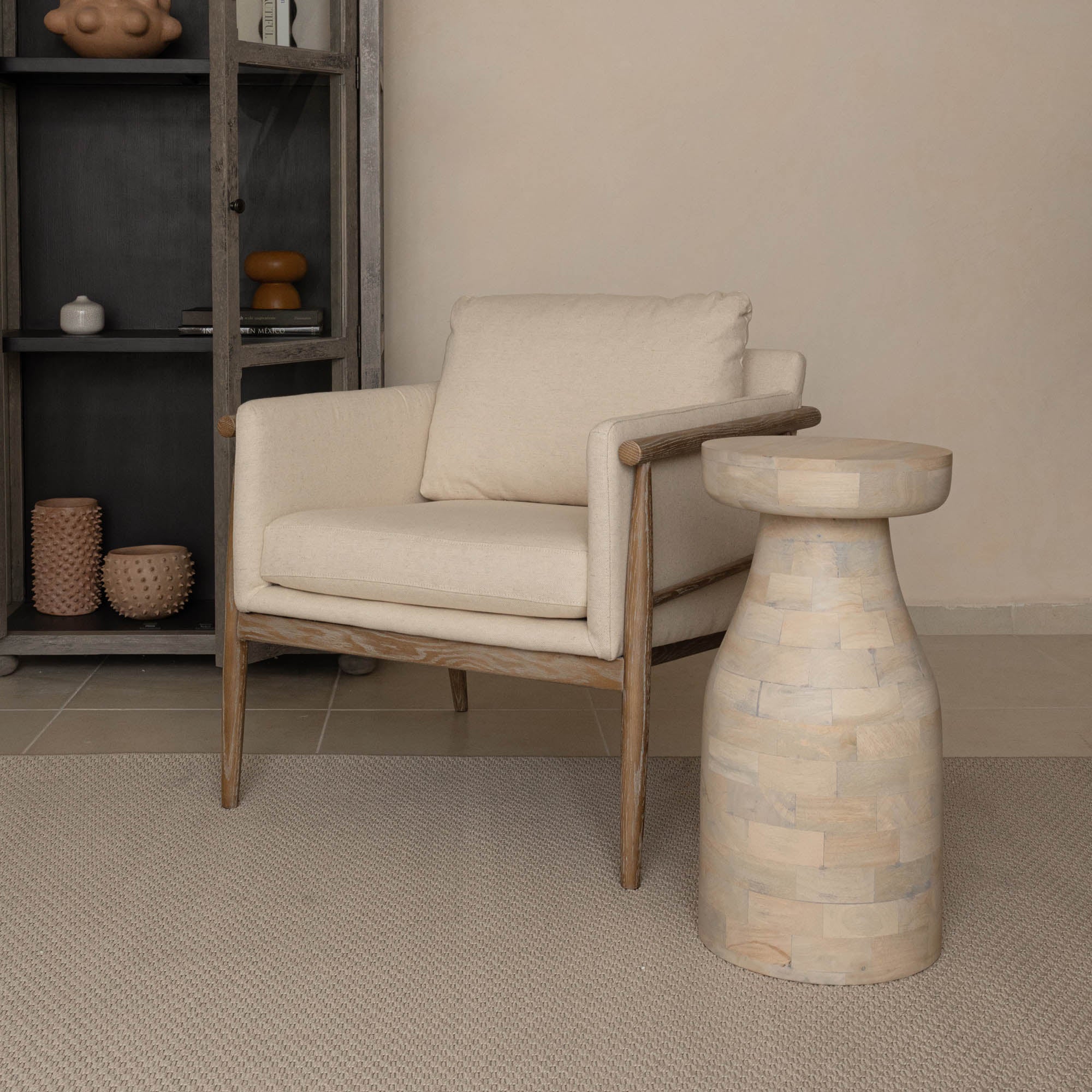 Bronto Club Chair – view 2
