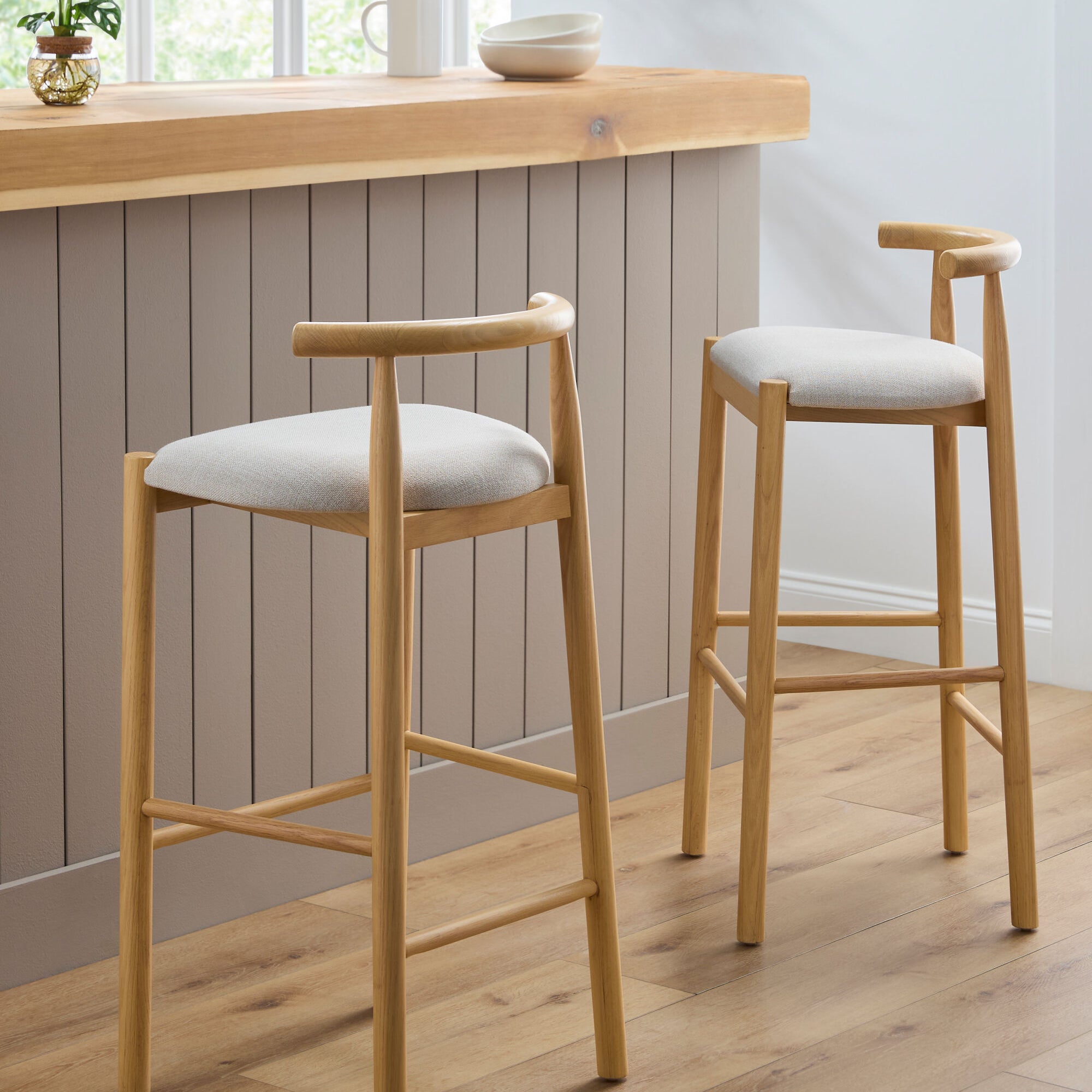 Callum Bar Stool FURNITURE - bar/counter stool Surya