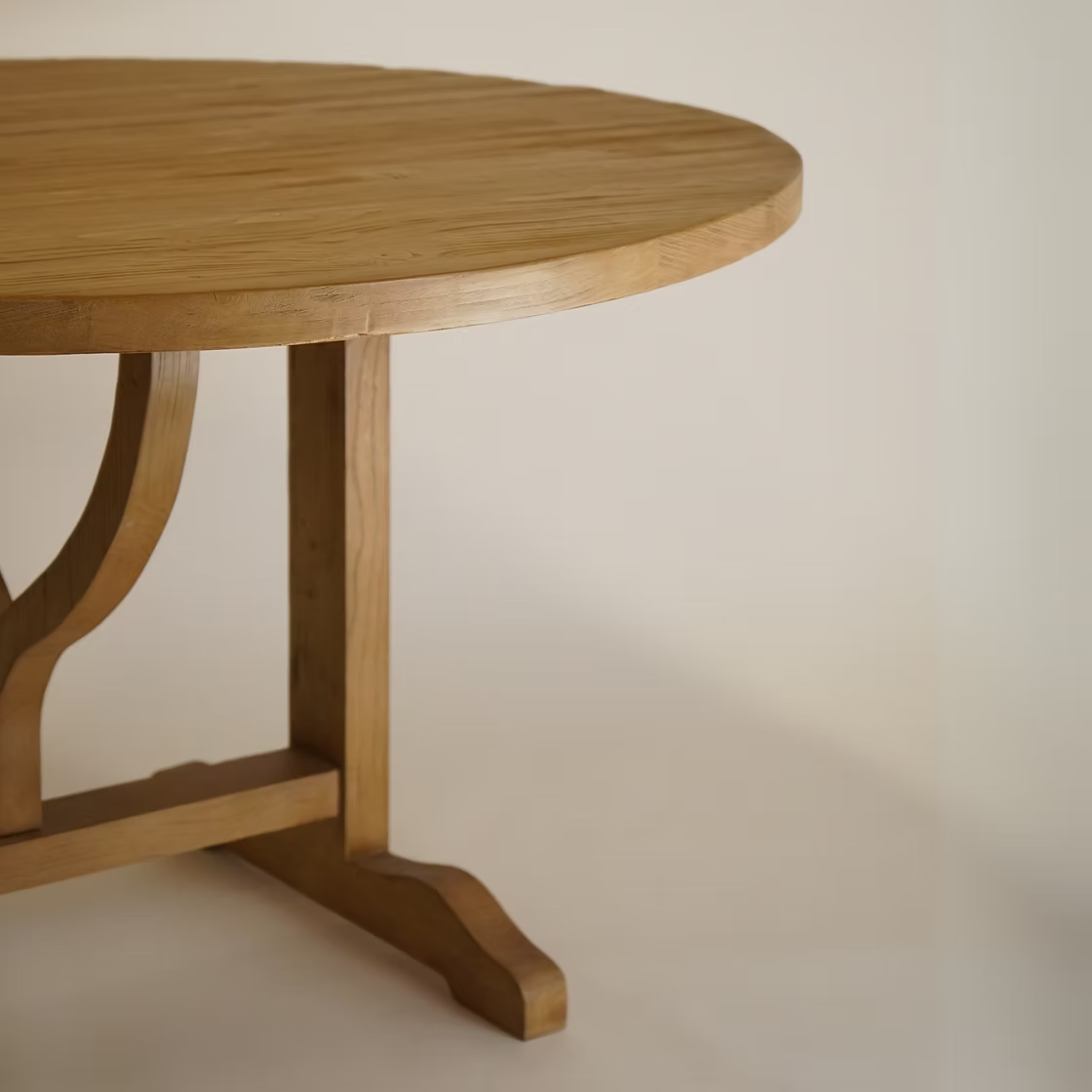 Evelyn Round Dining Table 5-VINTAGE -table hauer market