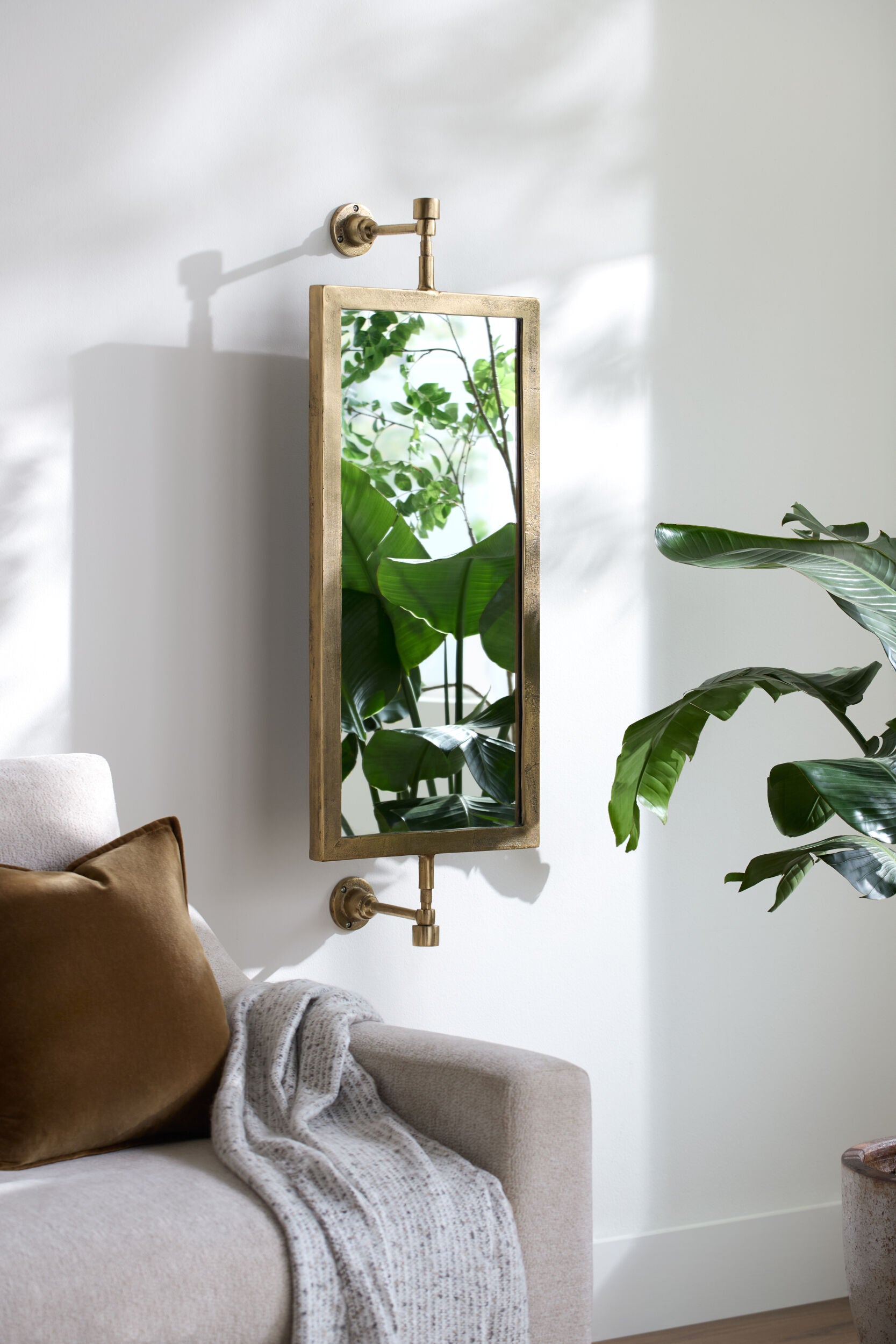 Elin Accent Mirror MIRROR - Accent Mirror Surya