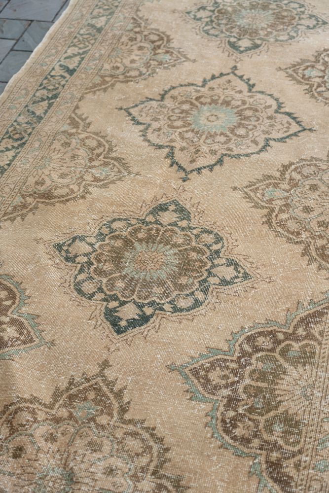 4'10" x 13'3" Vintage Oushak Rug RUGS - vintage Rug & Weave Rugs