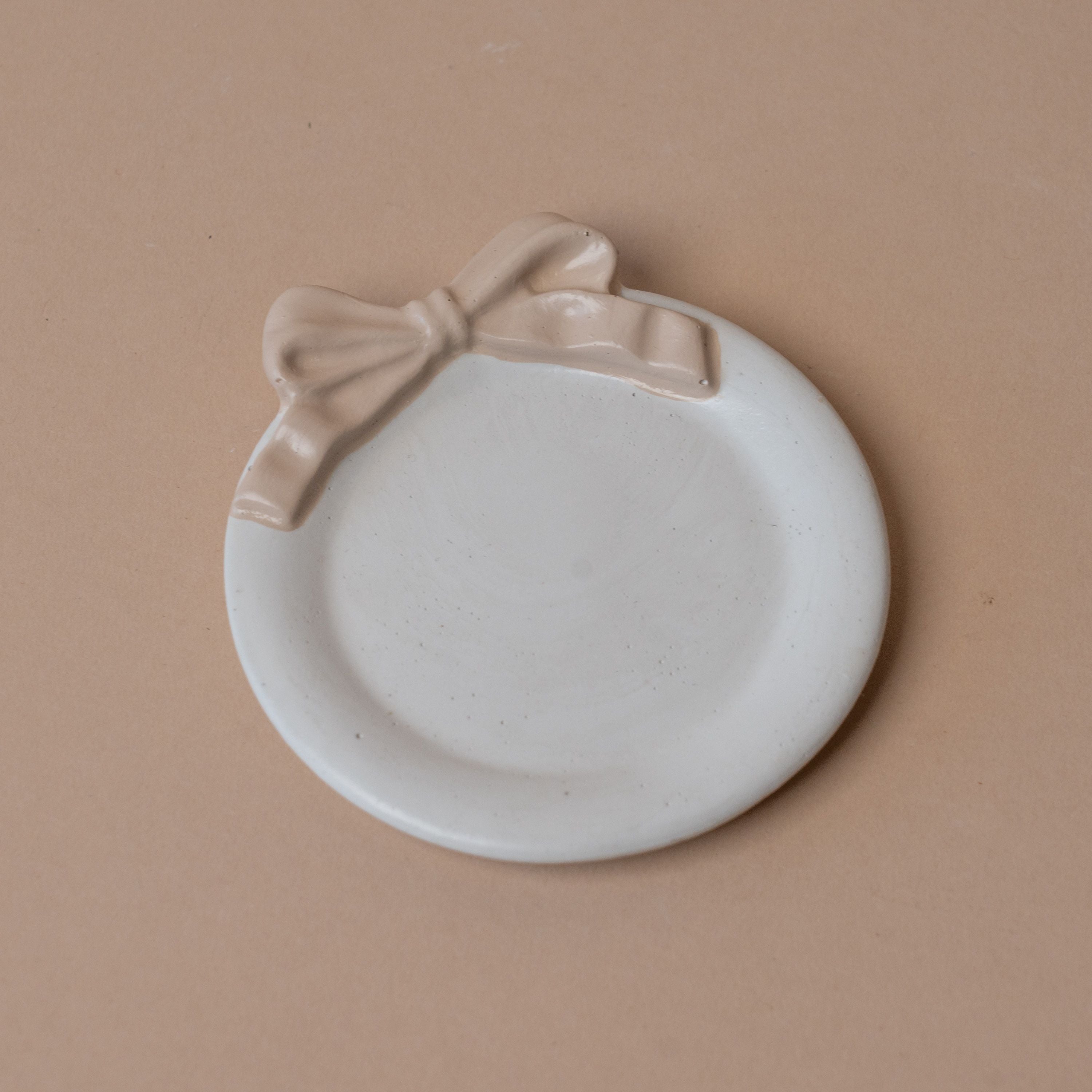 Handmade Bow Trinket Dish dish Plant'er Here (Faire)