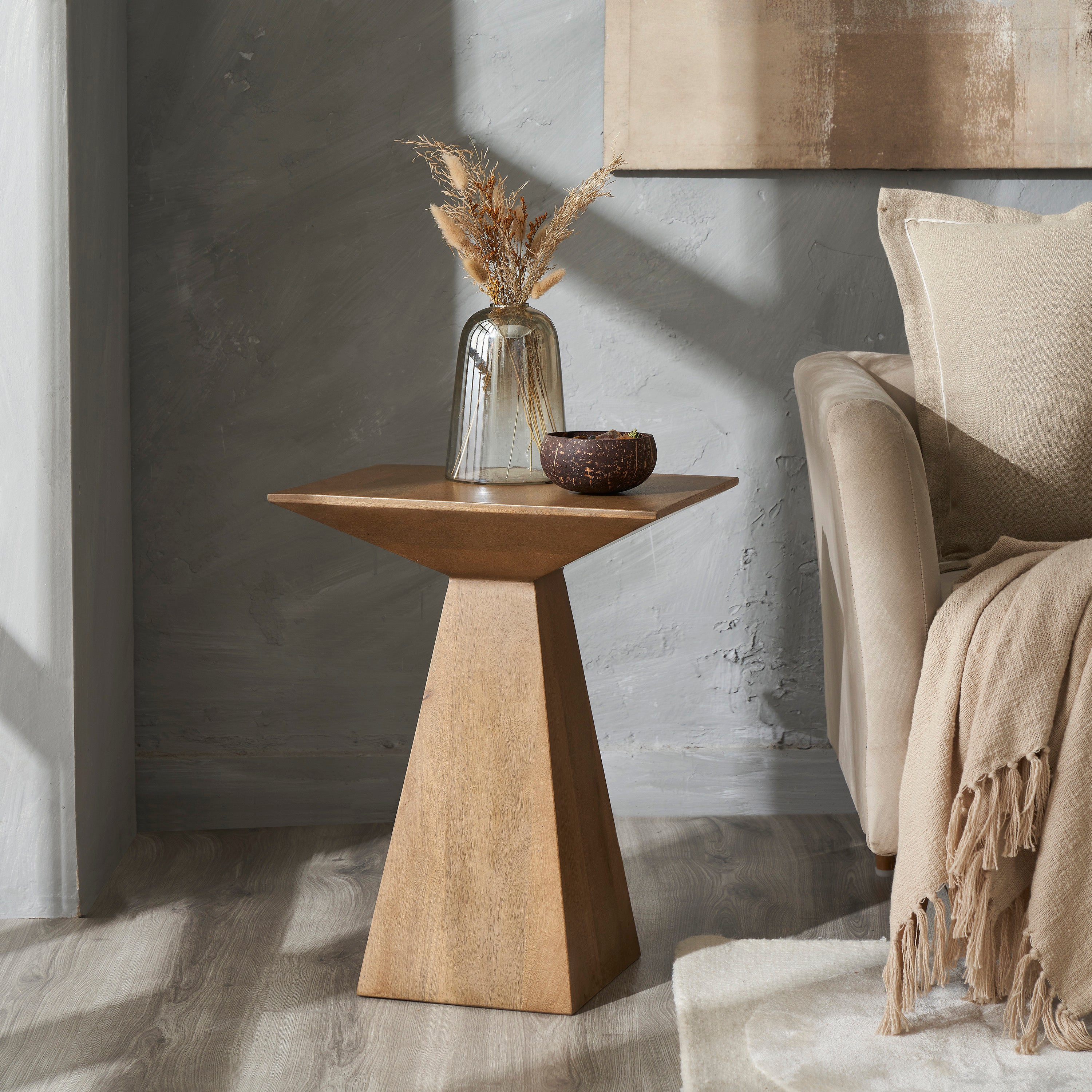 Garner Side Table FURNITURE - side table Renwil