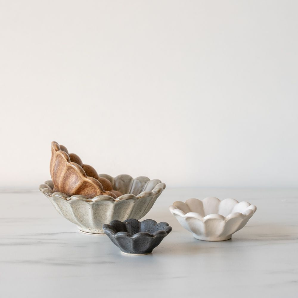 Flower Petal Stoneware Bowl Set - Rug & Weave