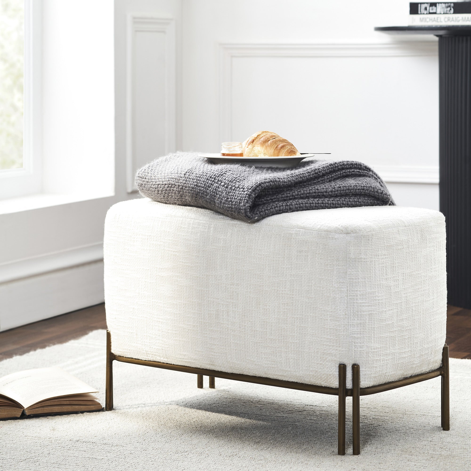 Samura Bench FURNITURE - benches Renwil