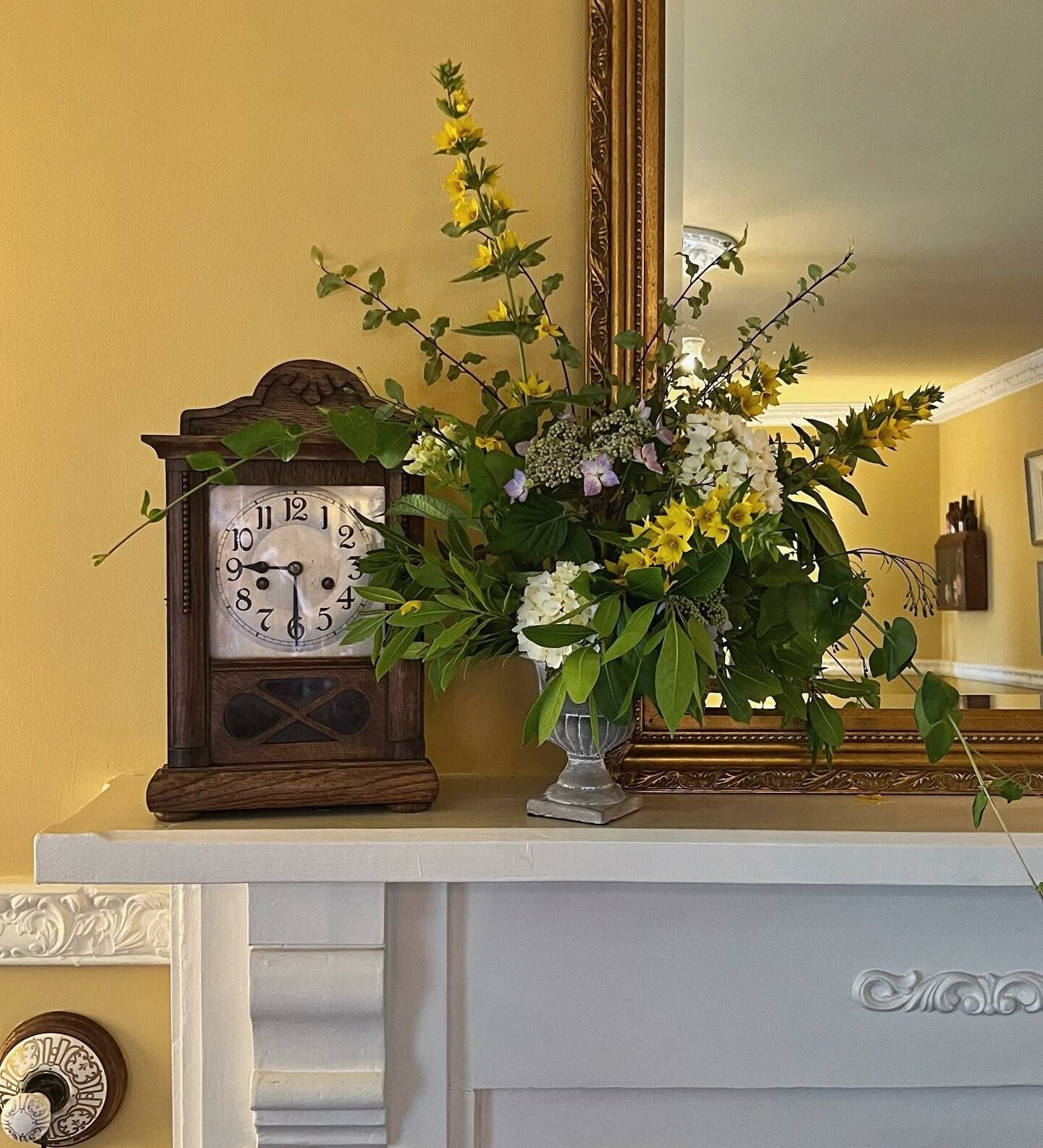 Farrow & Ball Yellow Ground No. 218 – view 2