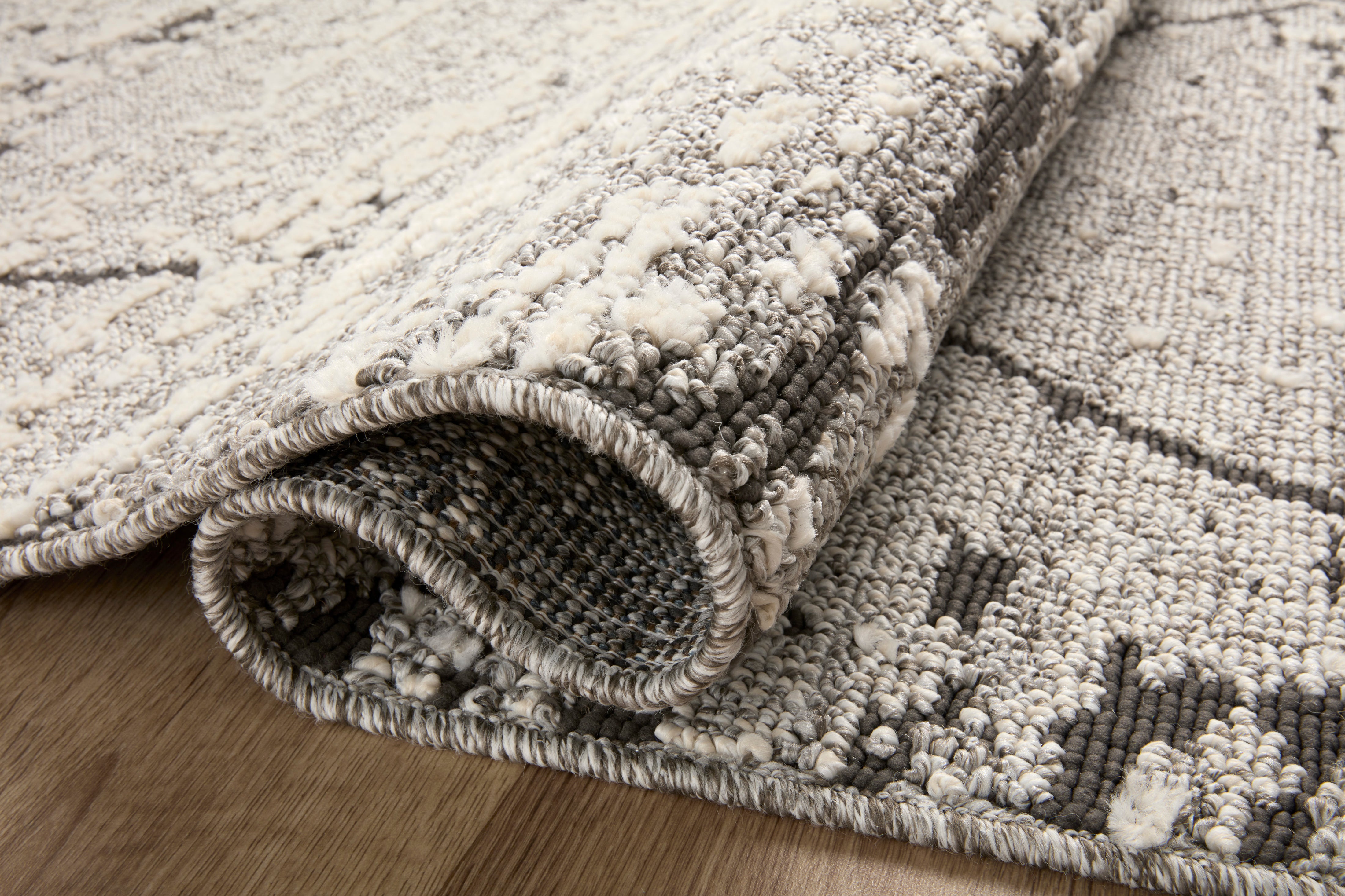 Loloi Fabian Grey / Charcoal - Rug & Weave