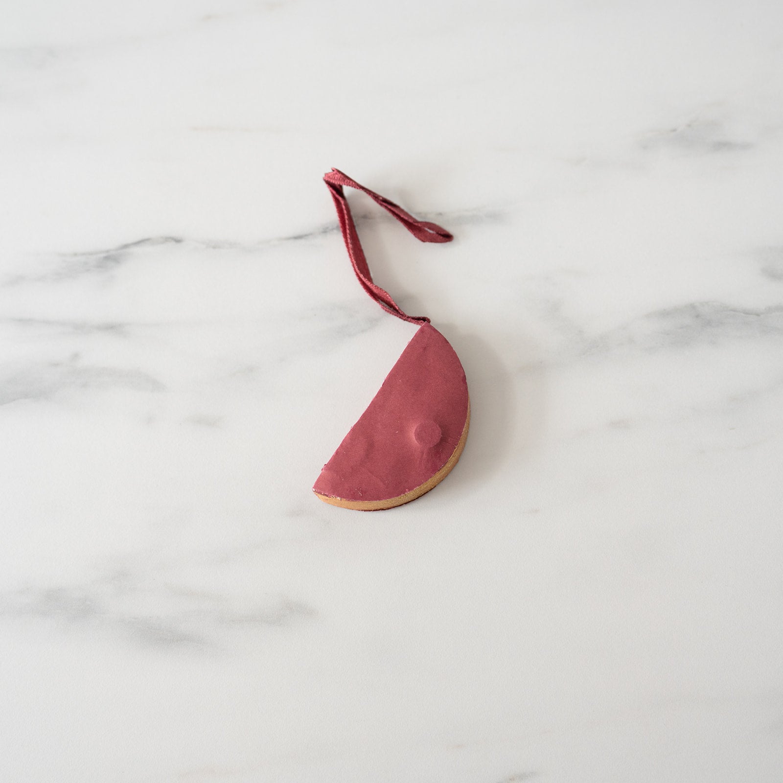 Ruby & Gold Paper Ornament Pendant CHRISTMAS 2023 Tranquillo (DYA)