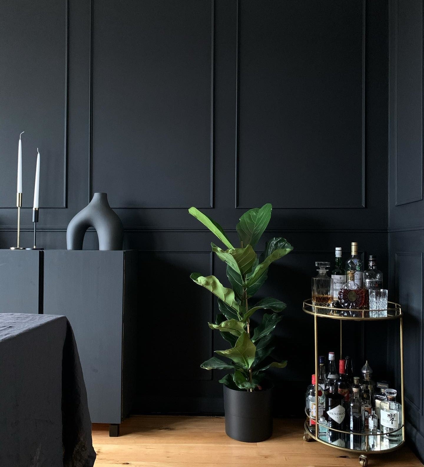 Farrow & Ball Pitch Black No. 256 – view 2