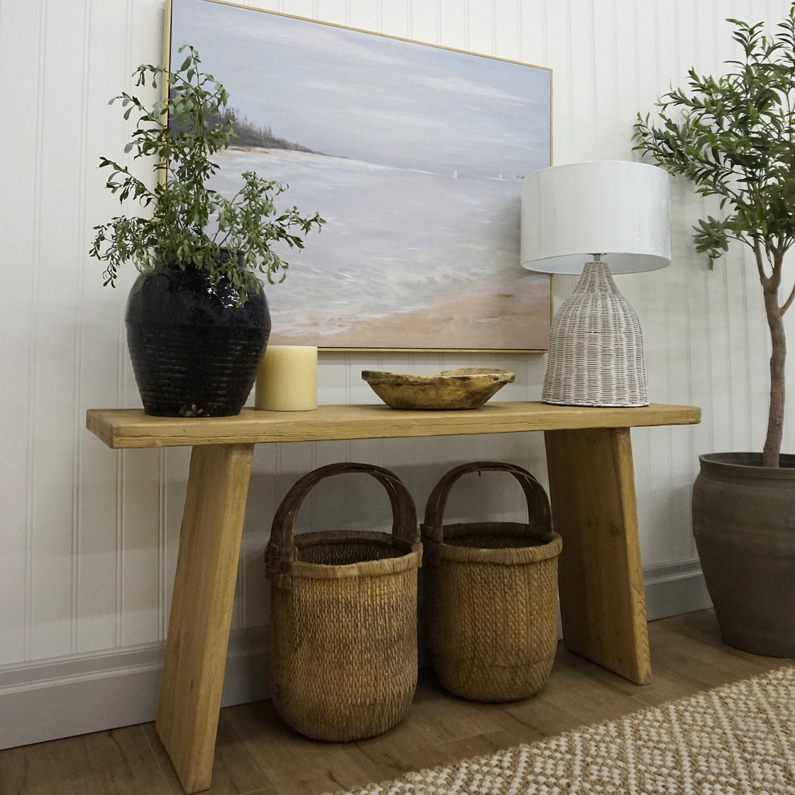Moe Console Table – view 2